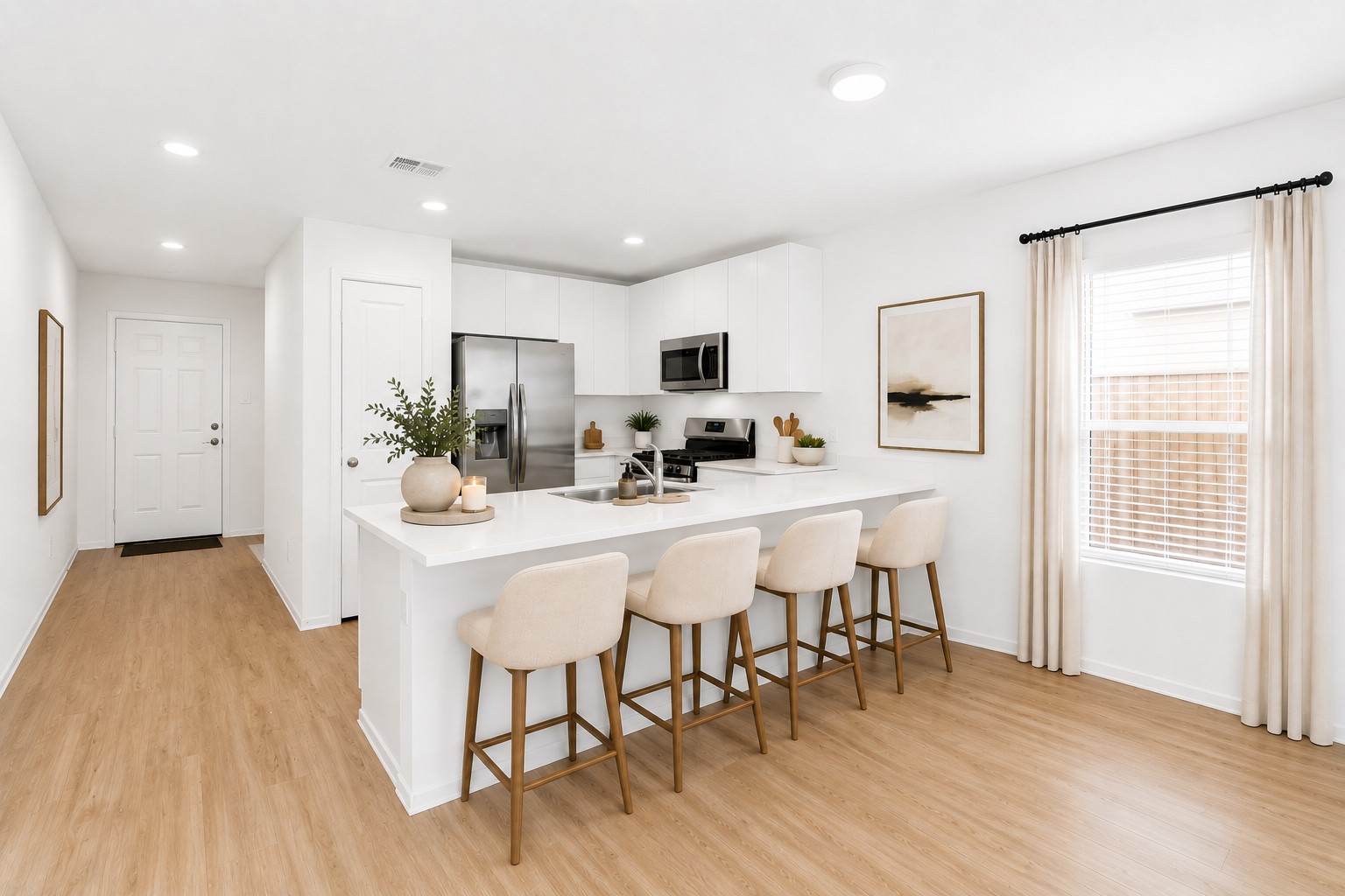 1409 Twilight Green Drive Property Photo 4