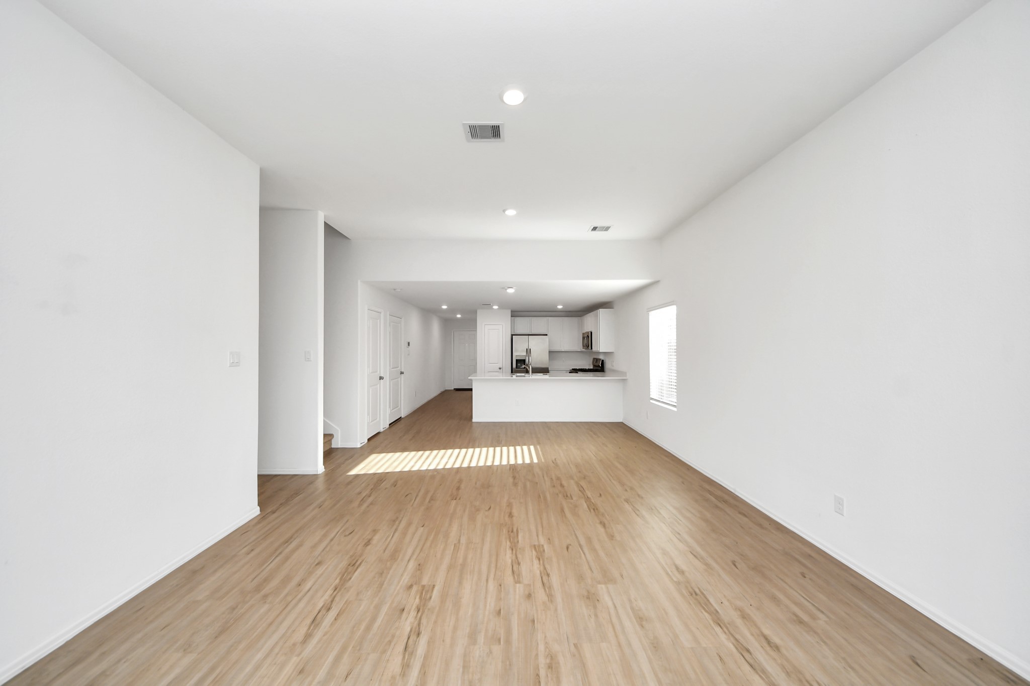 1409 Twilight Green Drive Property Photo 9