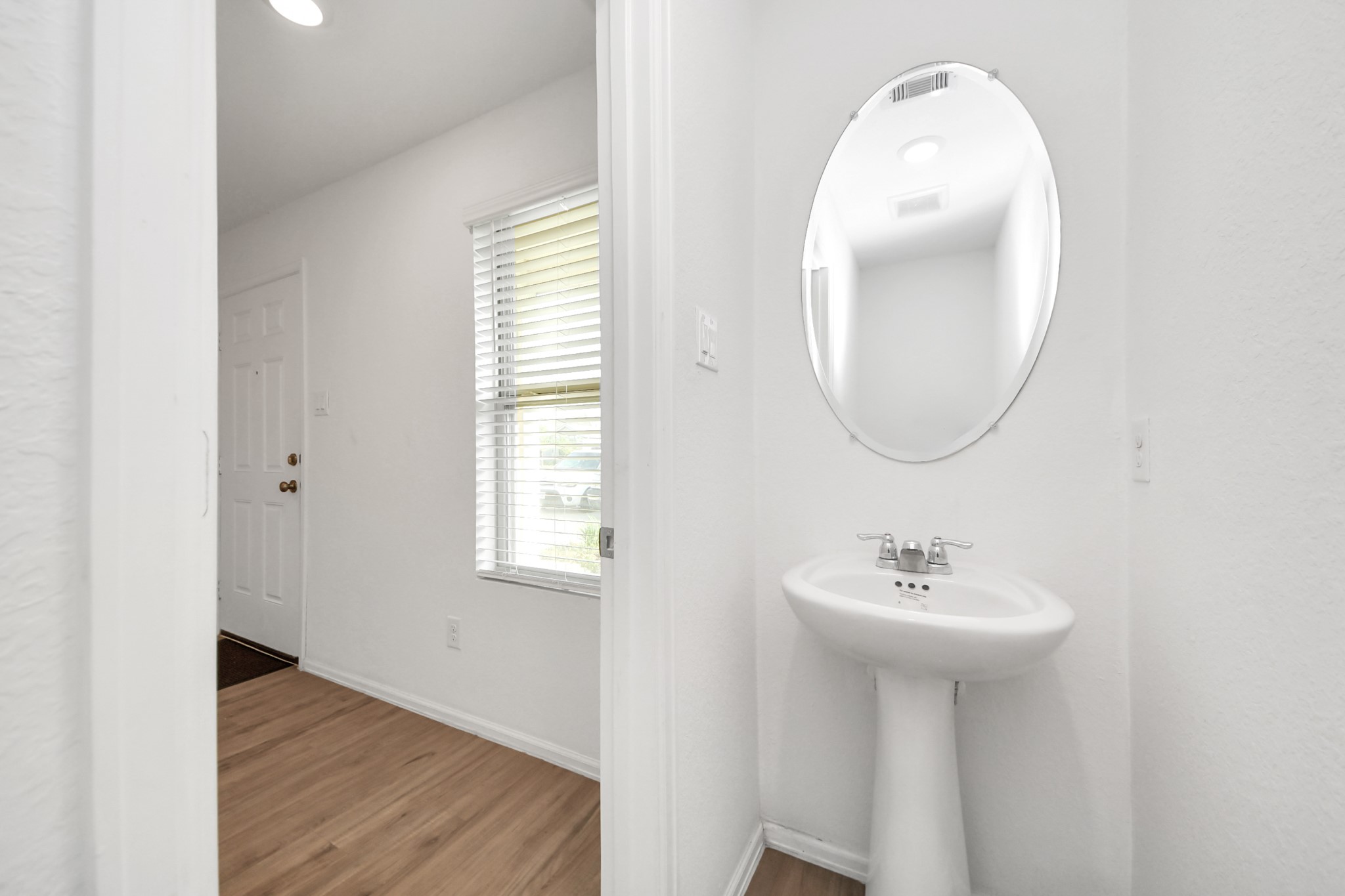 1409 Twilight Green Drive Property Photo 11