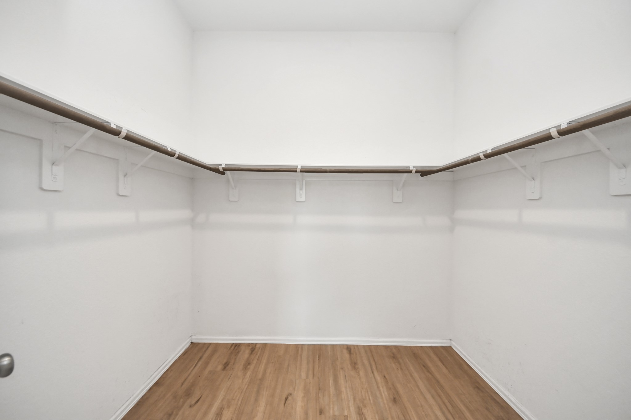 1409 Twilight Green Drive Property Photo 14