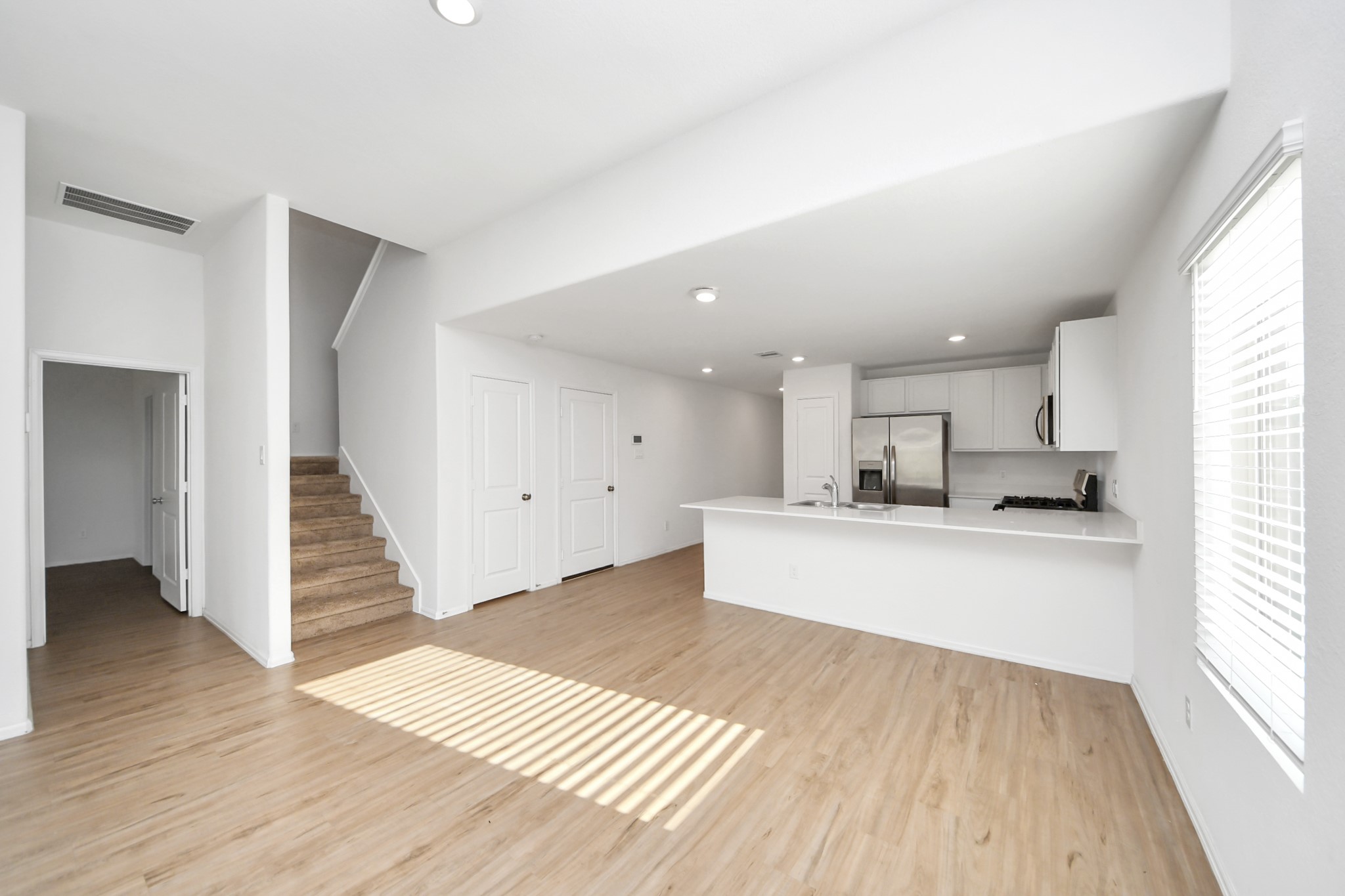 1409 Twilight Green Drive Property Photo 17