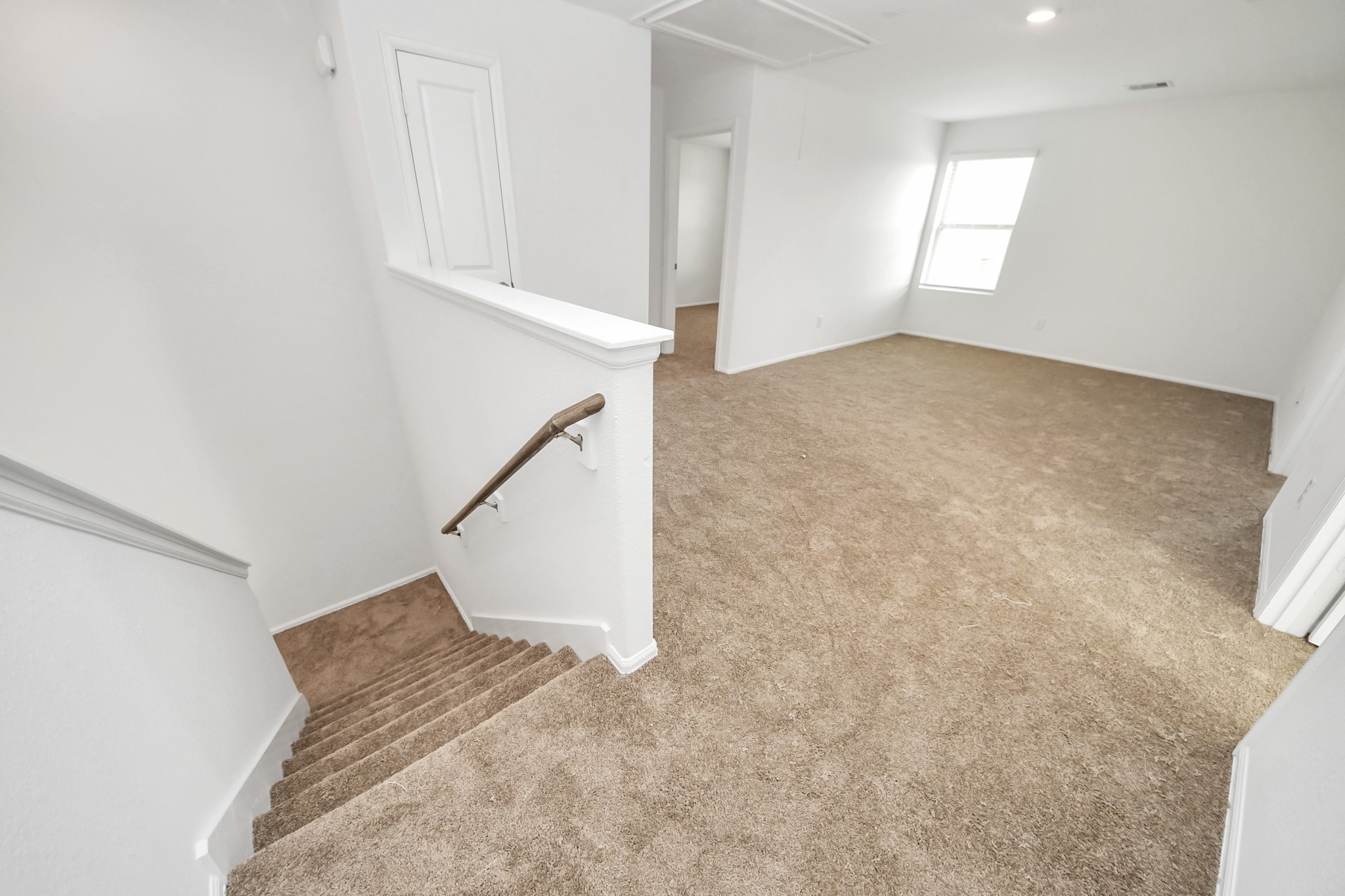 1409 Twilight Green Drive Property Photo 18