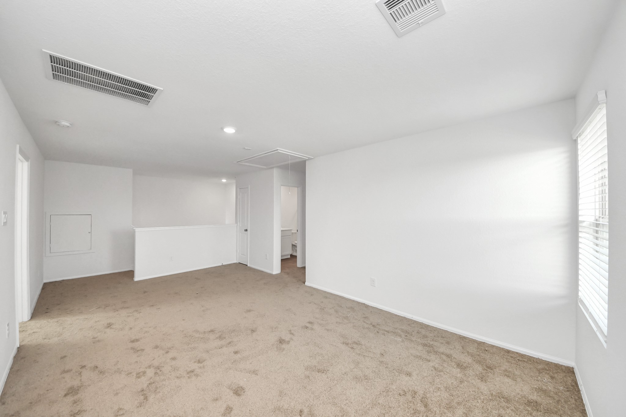 1409 Twilight Green Drive Property Photo 20
