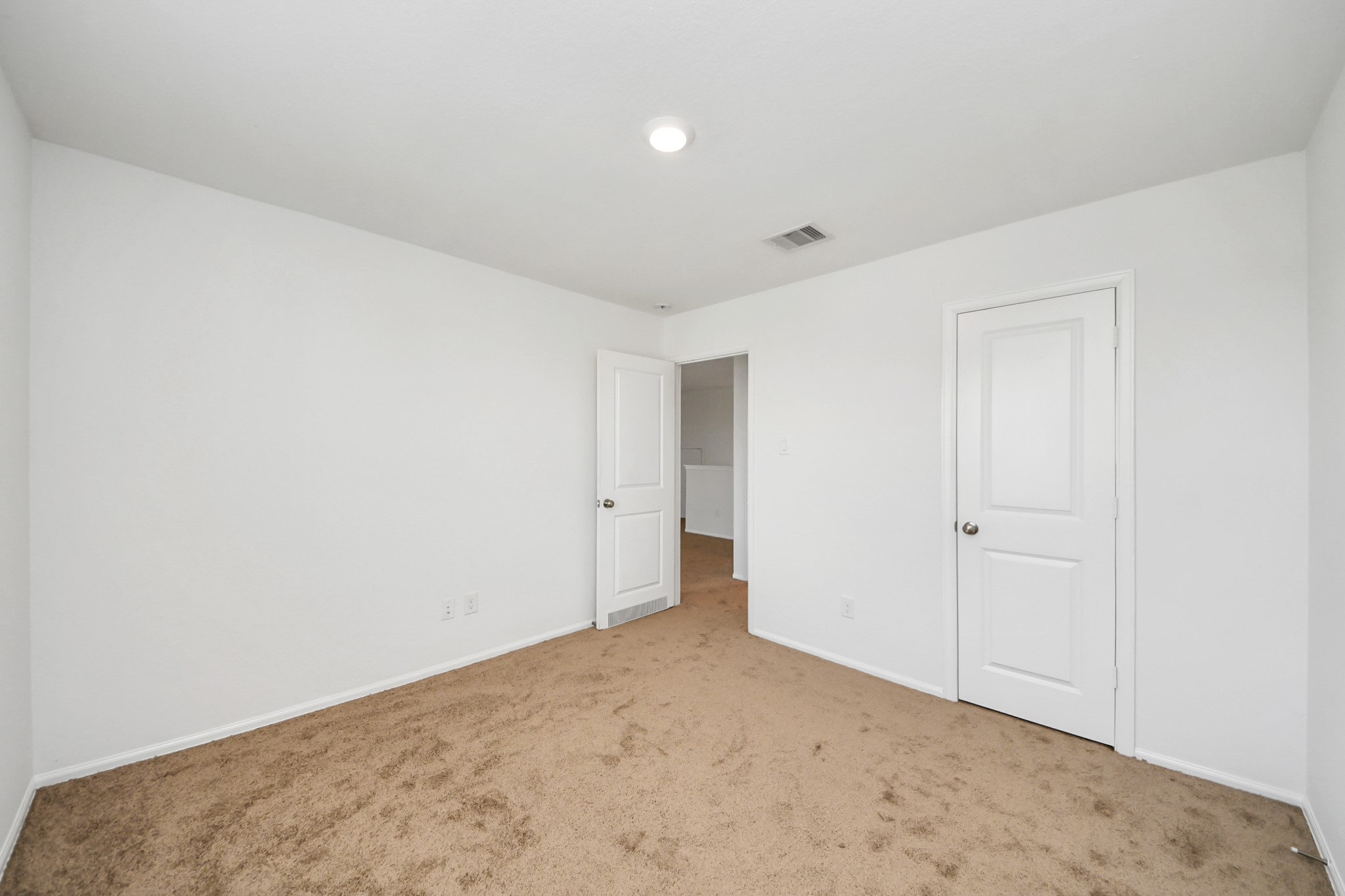 1409 Twilight Green Drive Property Photo 24