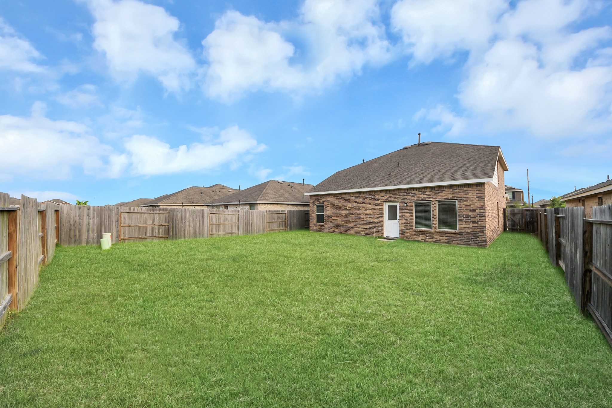 1409 Twilight Green Drive Property Photo 28