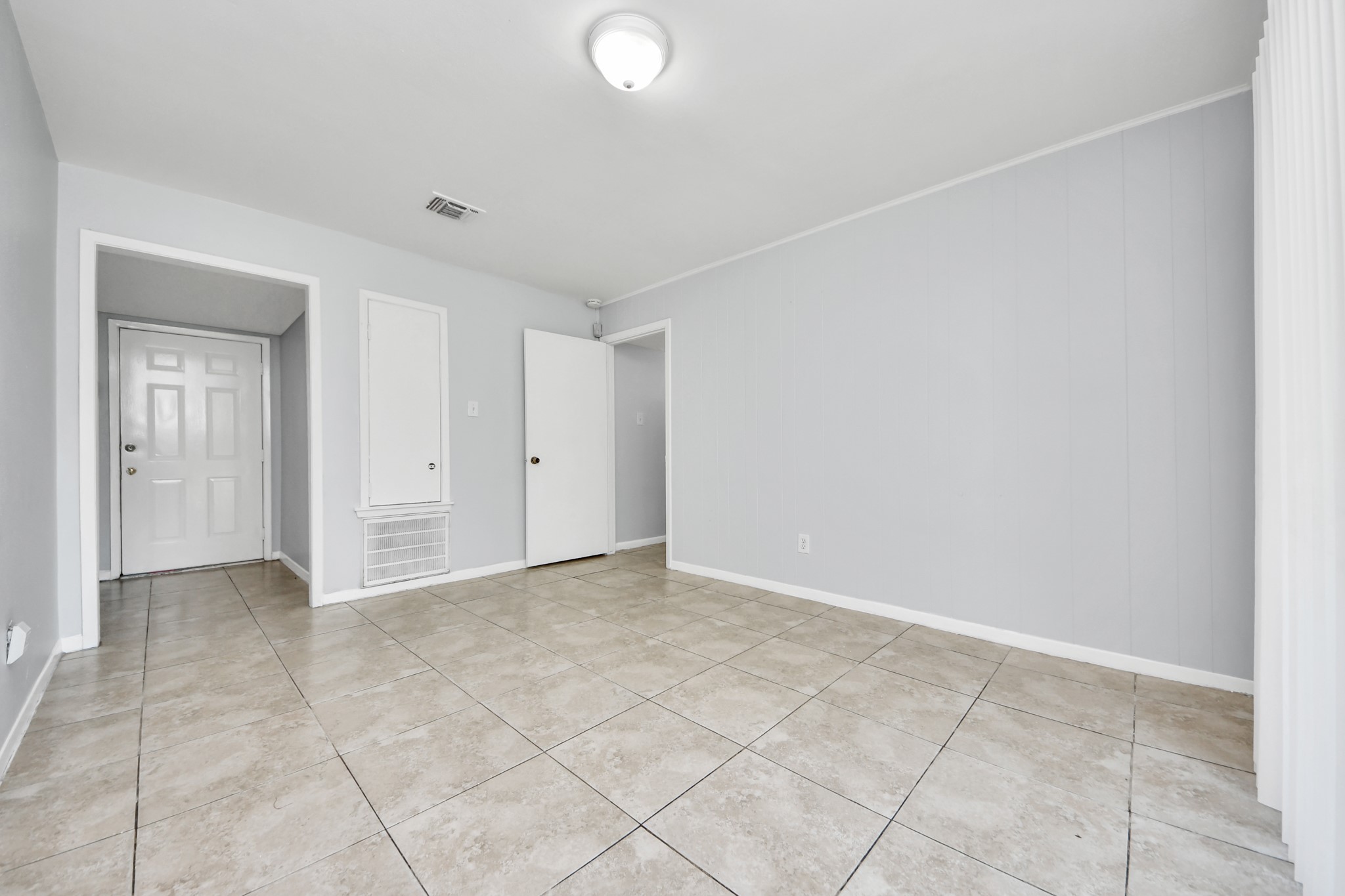 3806 Charriton Drive Property Photo 6