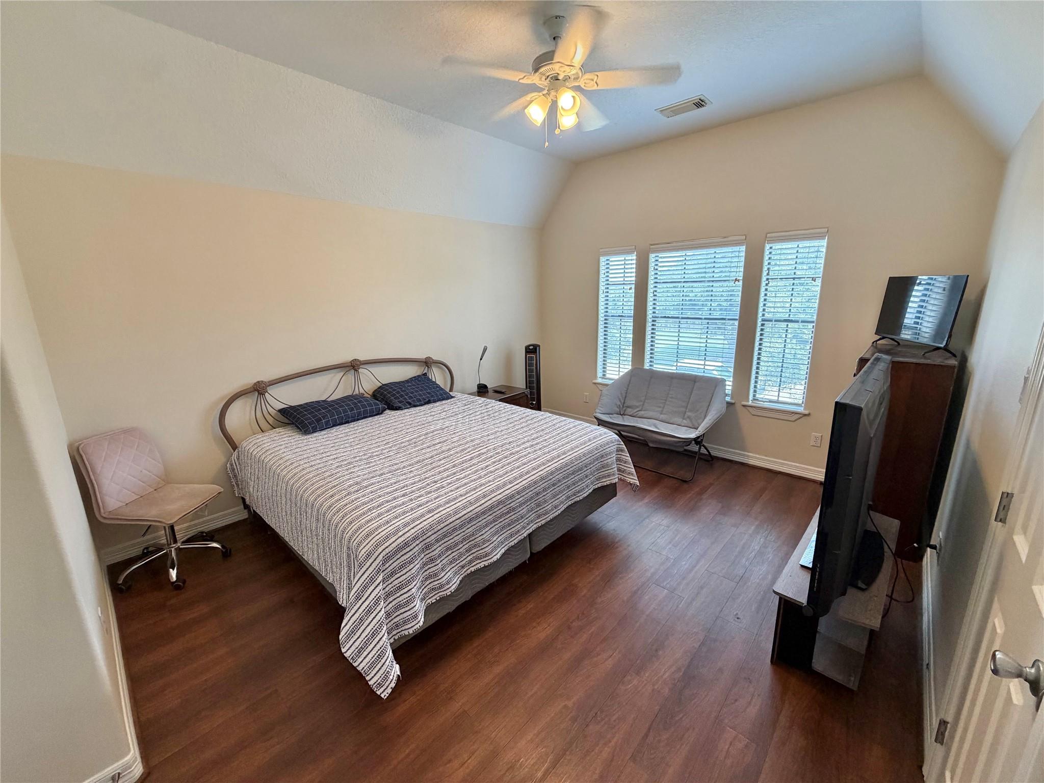 1113 Enchanted Oaks Drive, Angleton Tx 77515 Property Photo 22