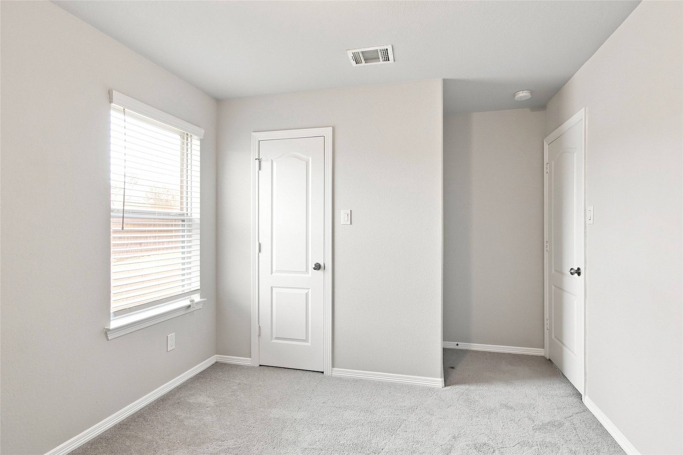 24710 Russet Bluff Trail Property Photo 12