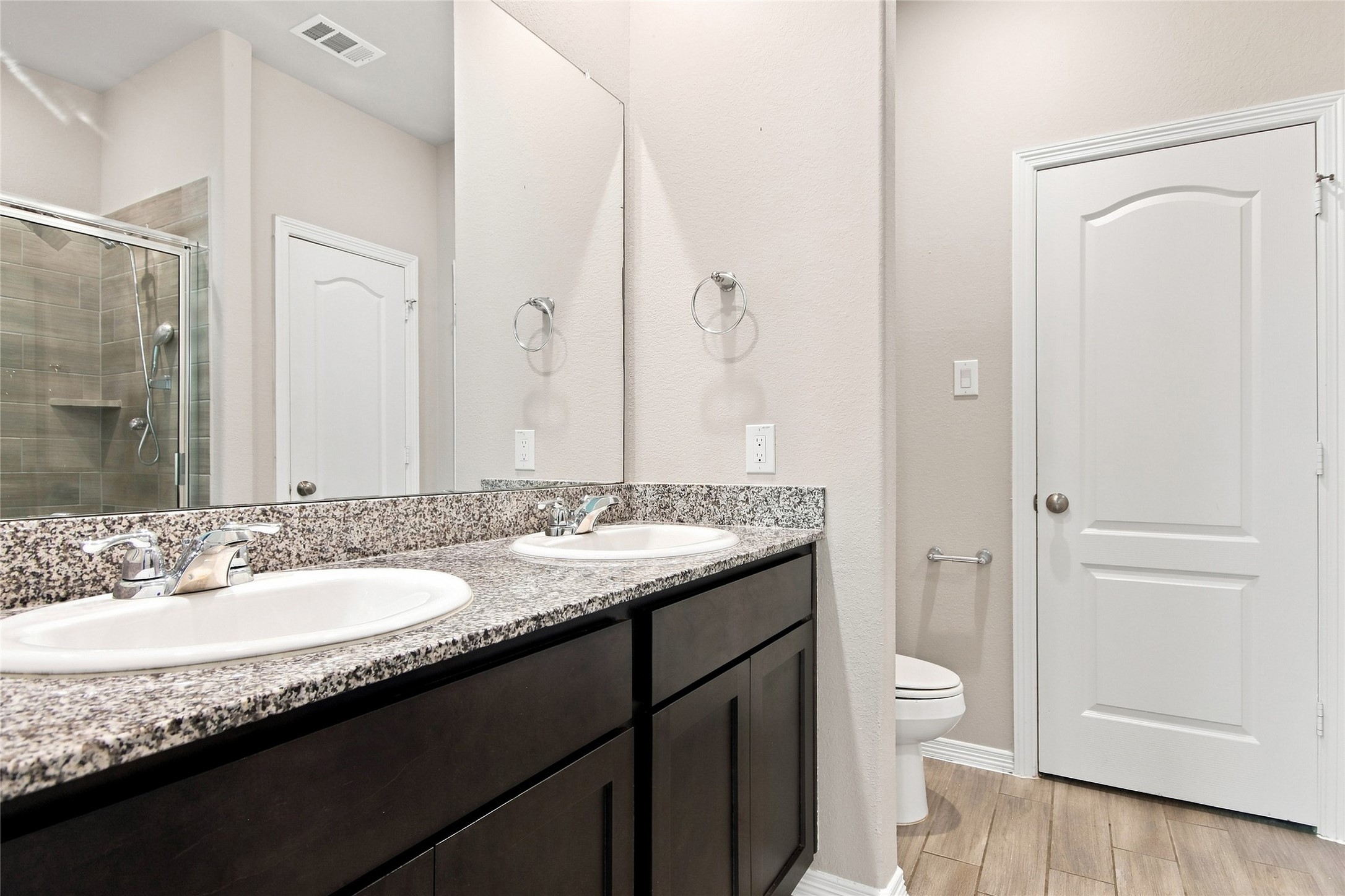 24710 Russet Bluff Trail Property Photo 13