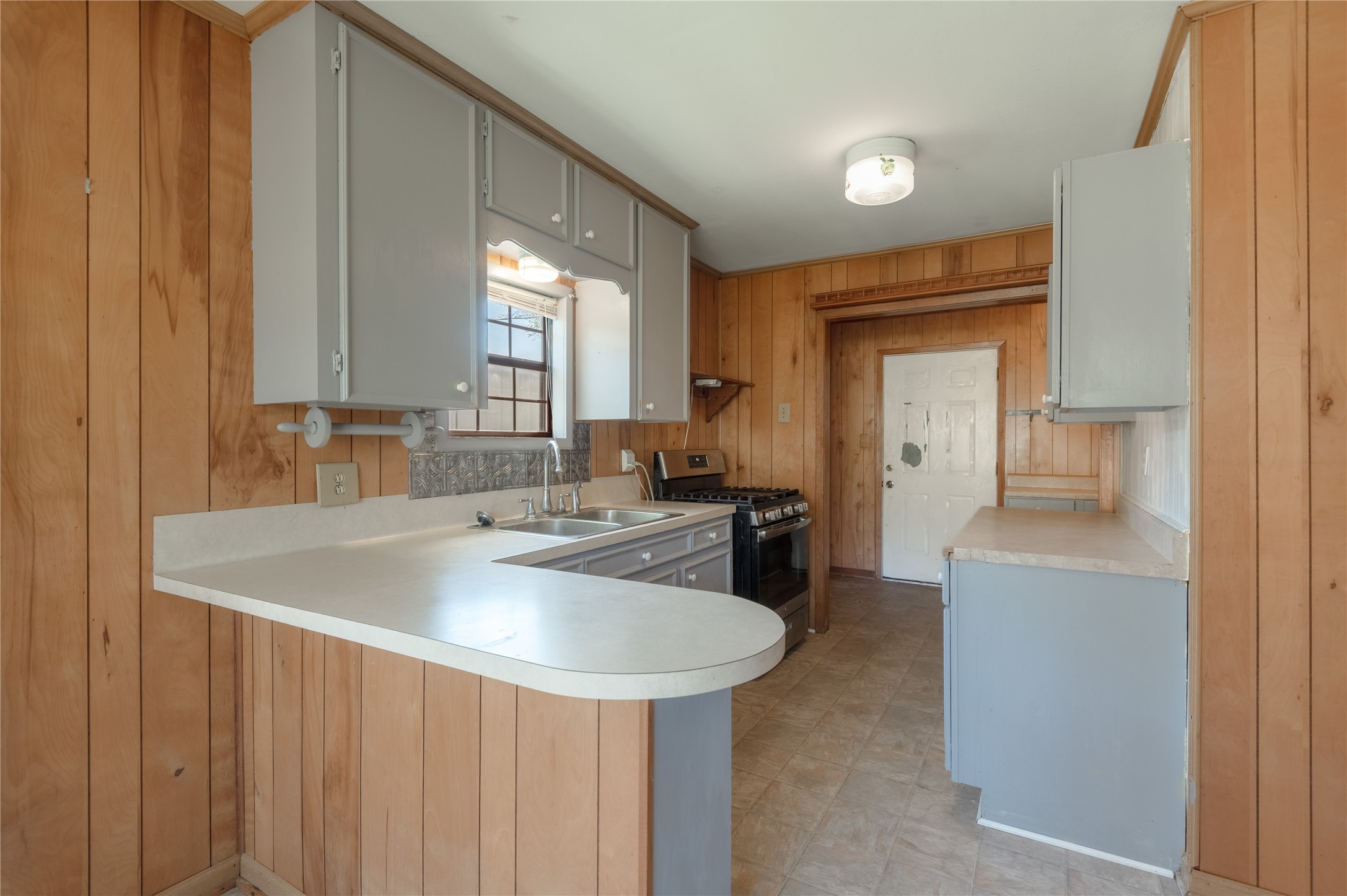 2792 Hwy 287 E Property Photo 6
