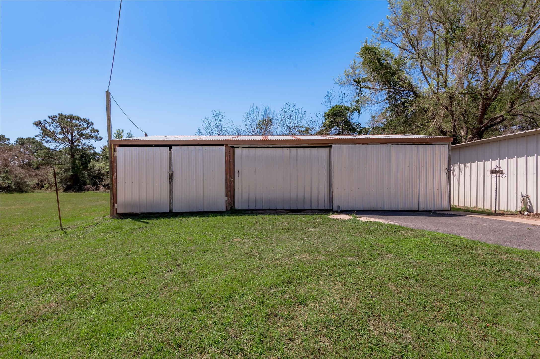 2792 Hwy 287 E Property Photo 16
