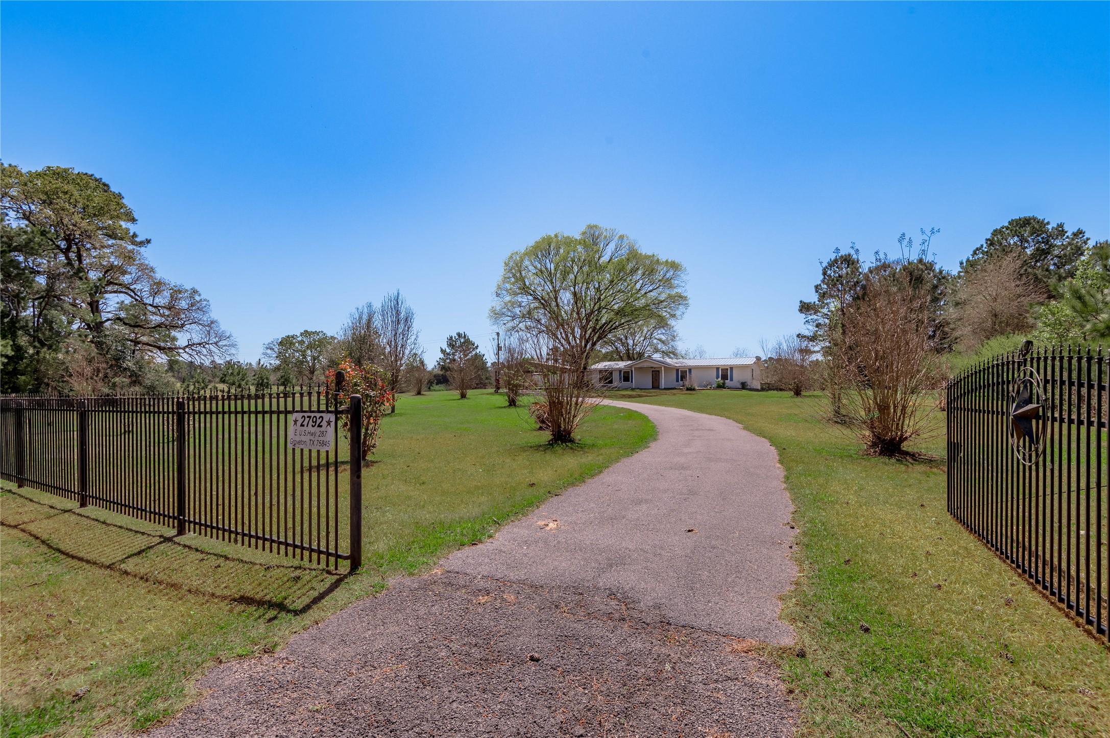 2792 Hwy 287 E Property Photo 18