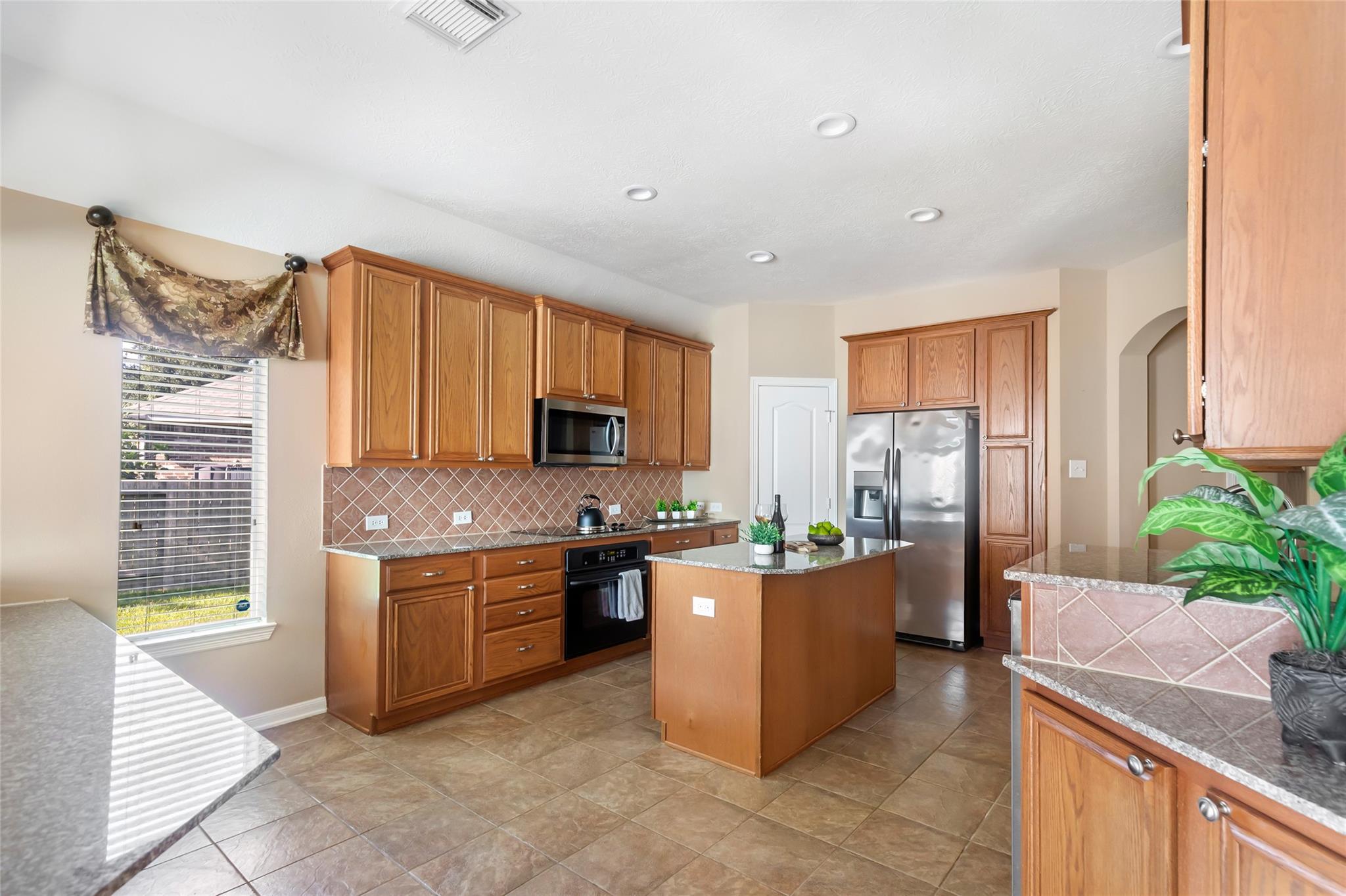 12618 Quartz Lake Drive, Humble Tx 77346 Property Photo 7