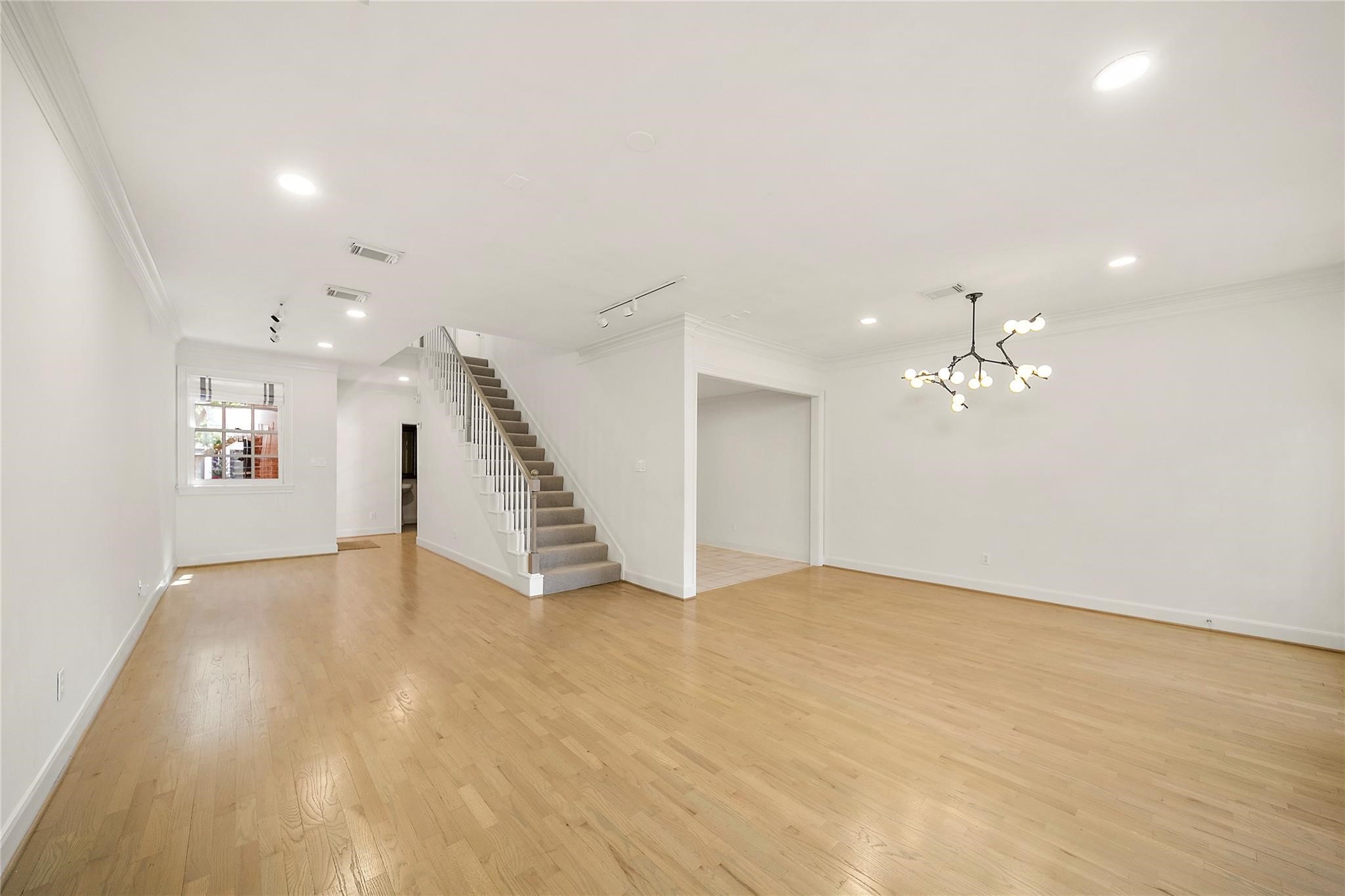 2014 Mcduffie Street Property Photo 7