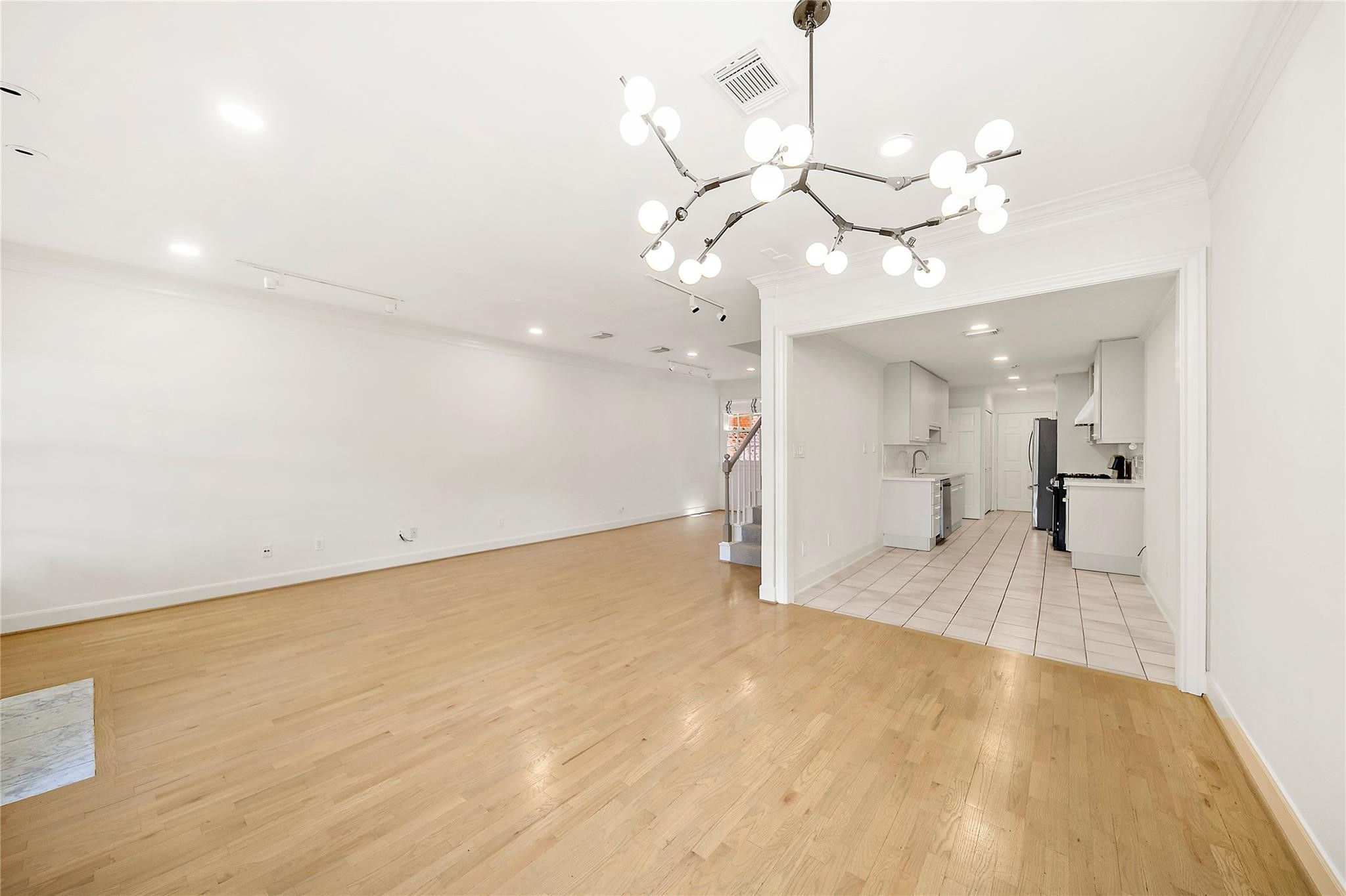 2014 Mcduffie Street Property Photo 21