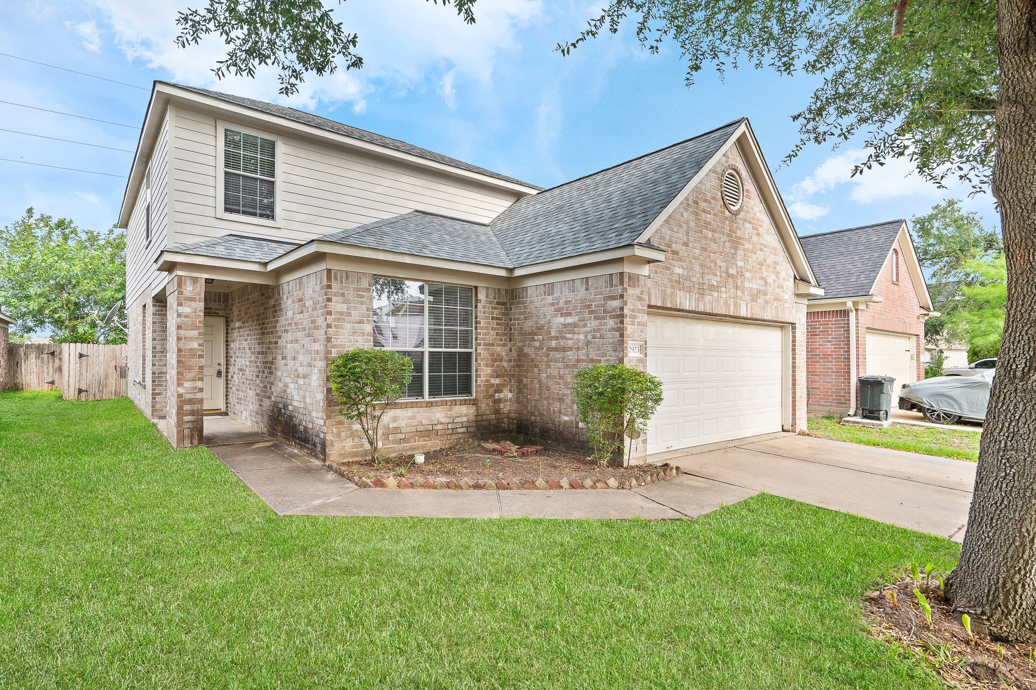 2923 Ridge Scene Way Property Photo 3