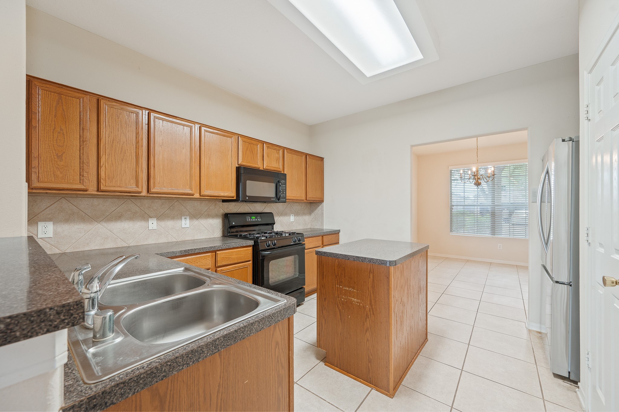 2923 Ridge Scene Way Property Photo 8