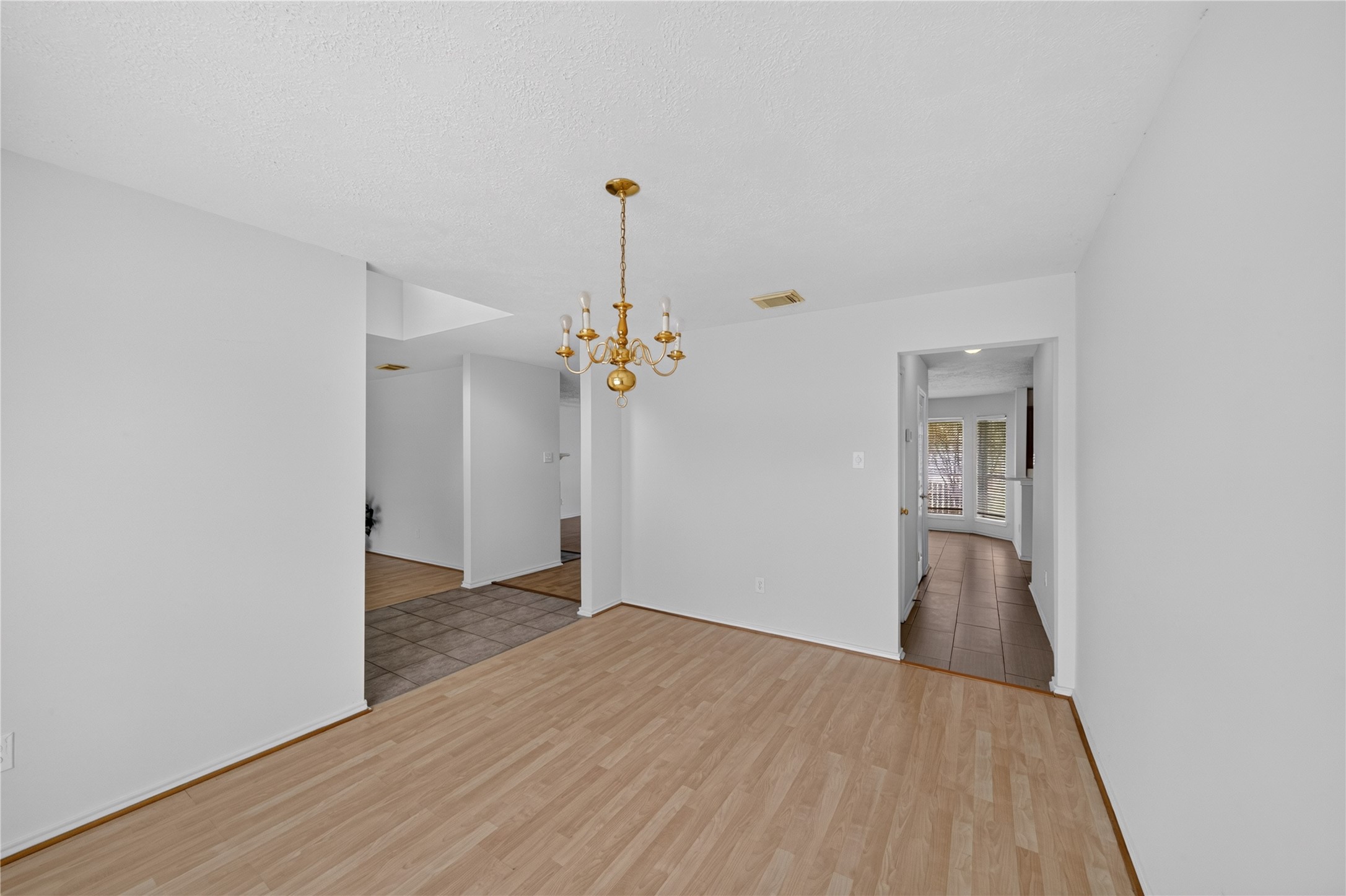 22522 Holly Lake Drive Property Photo 6