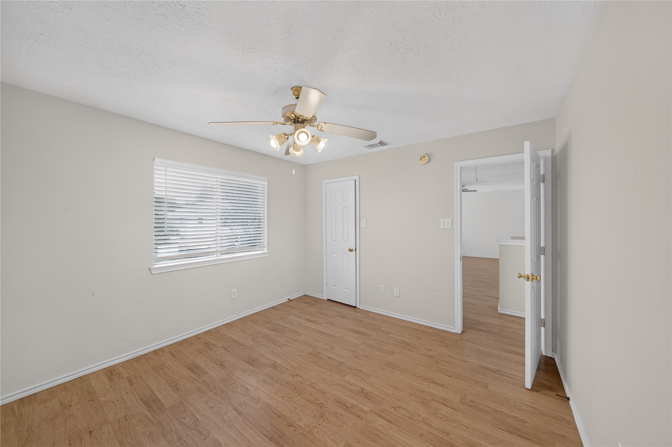 22522 Holly Lake Drive Property Photo 25