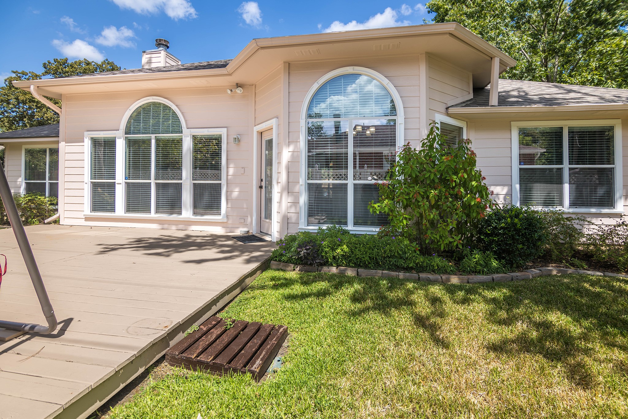 104 Peach Tree Street Property Photo 38