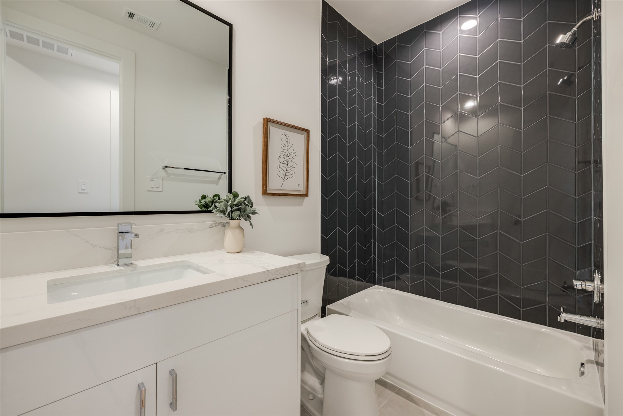 1634 Castle Court Property Photo 31