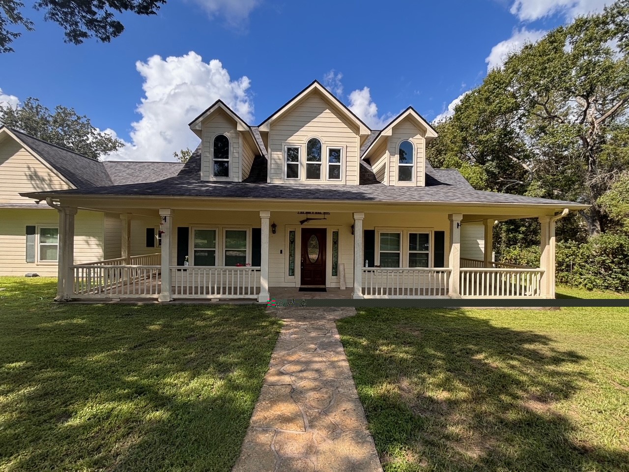 1211 Sommy Lane