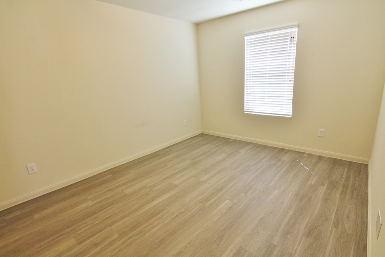 5851 Santa Bernadetta Property Photo 4