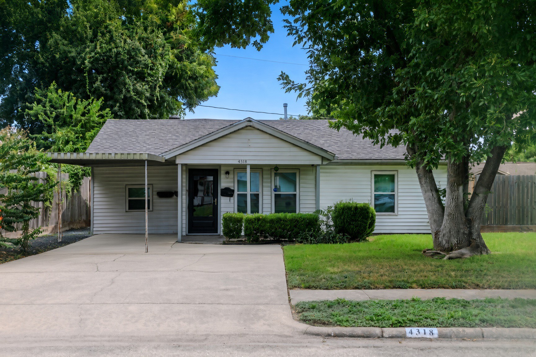 4318 Heite Street Property Photo 1