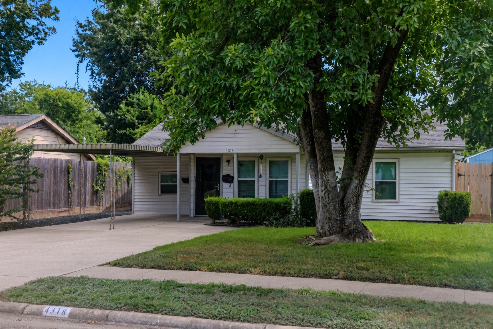 4318 Heite Street Property Photo 2