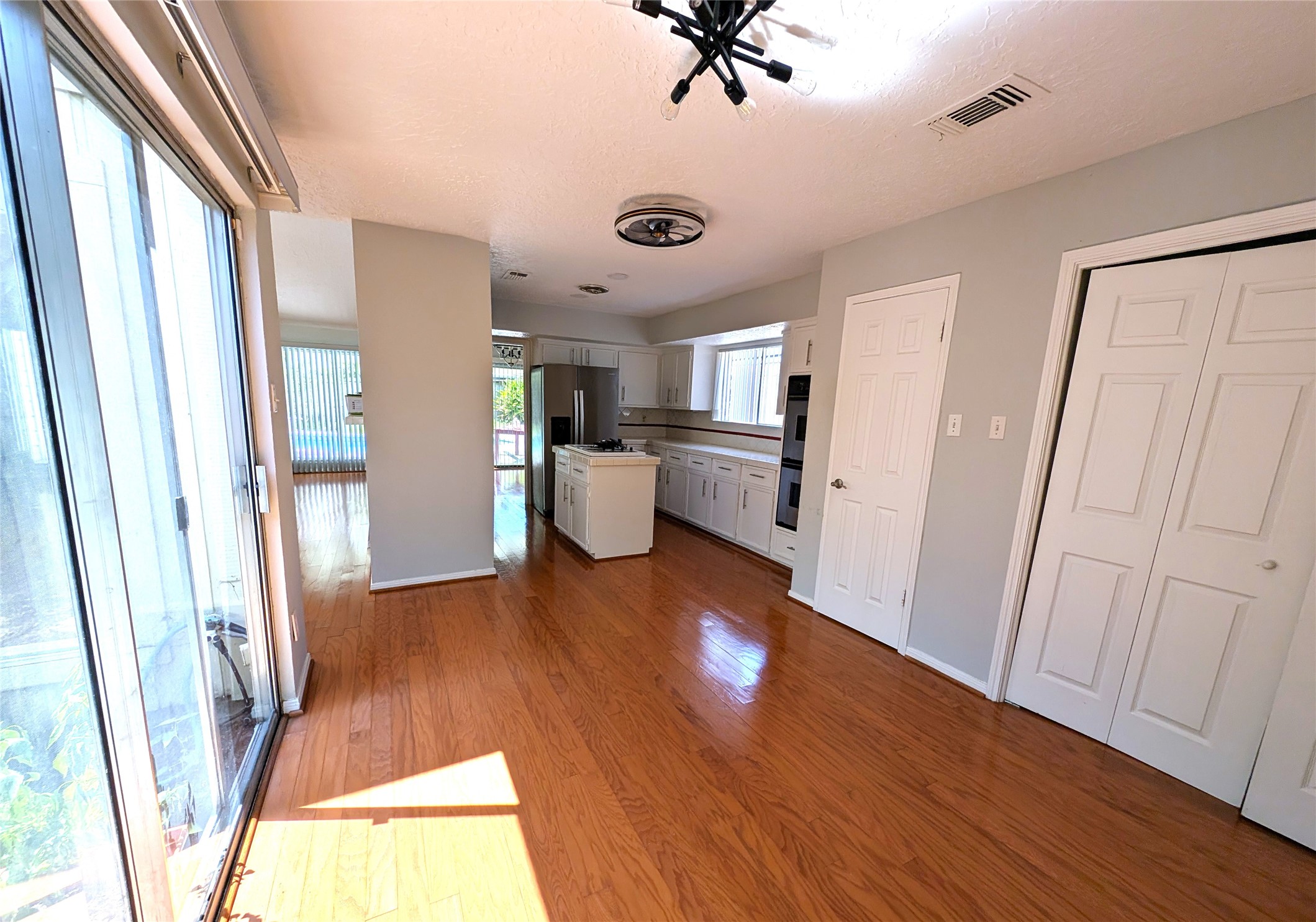 1310 S Kirkwood Road Property Photo 12