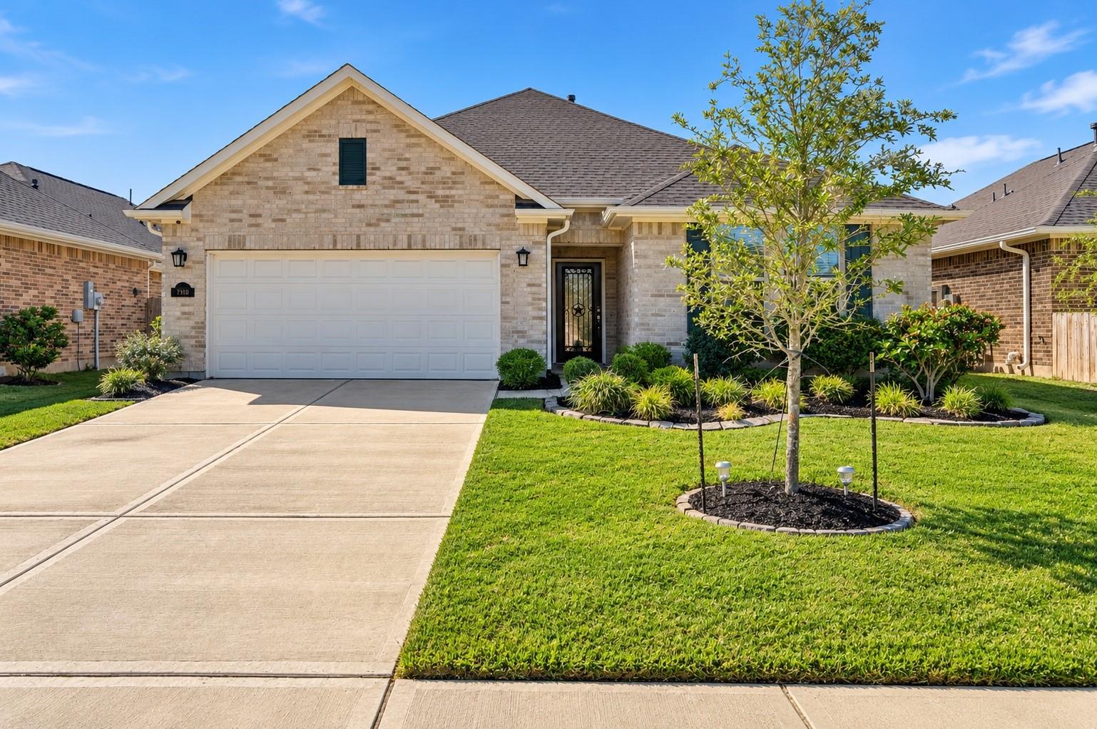 7910 Royal Palm Drive, Fulshear TX 77441 Property Photo 1