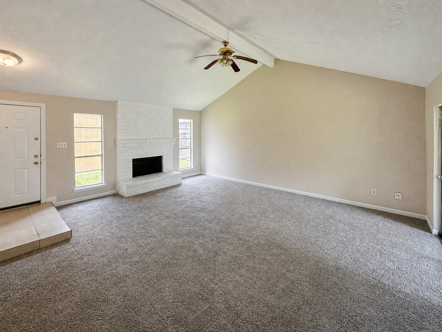 8710 Parkway Forest Drive Property Photo 10