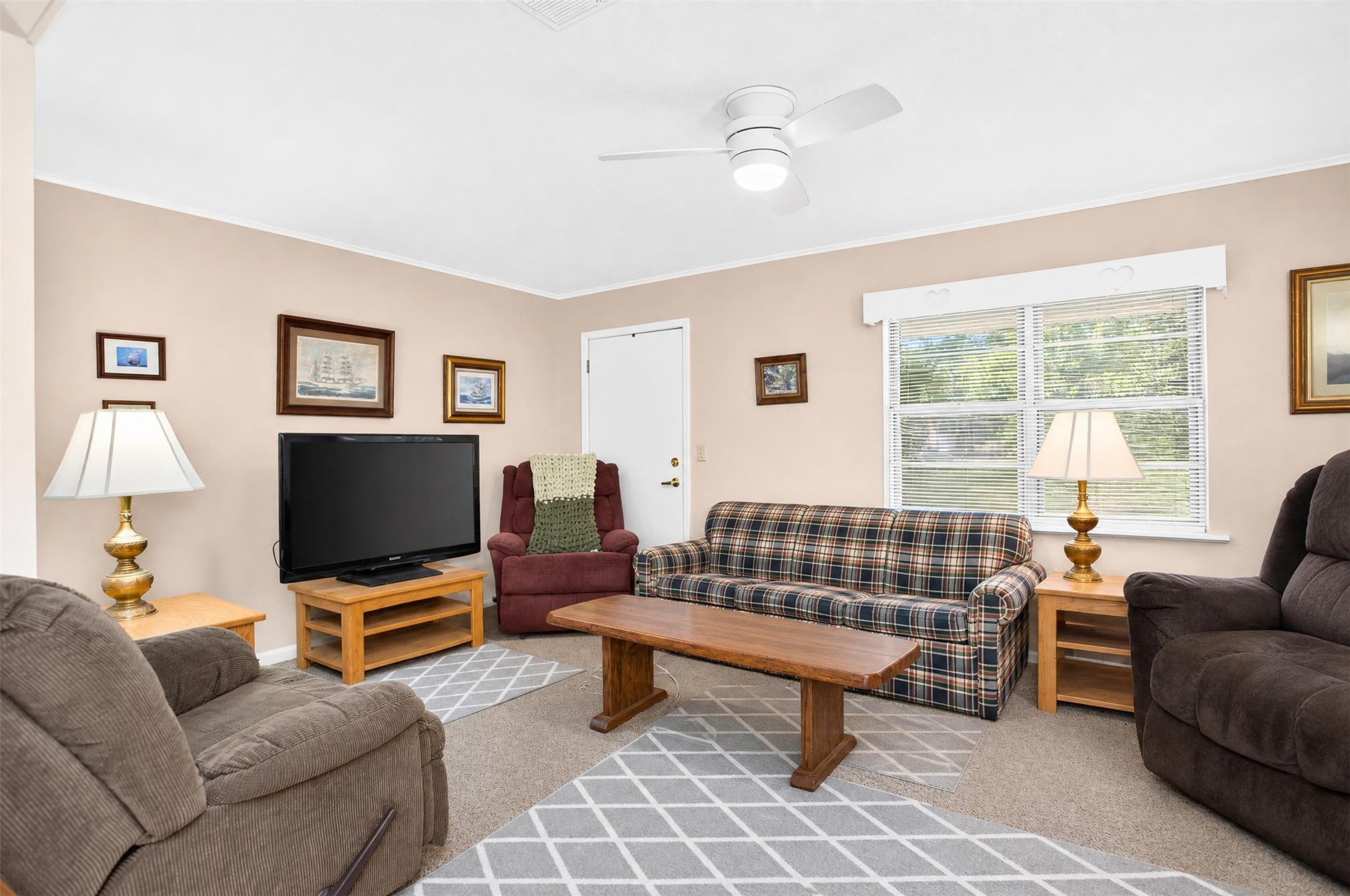 1610 Ginn Way Property Photo 6