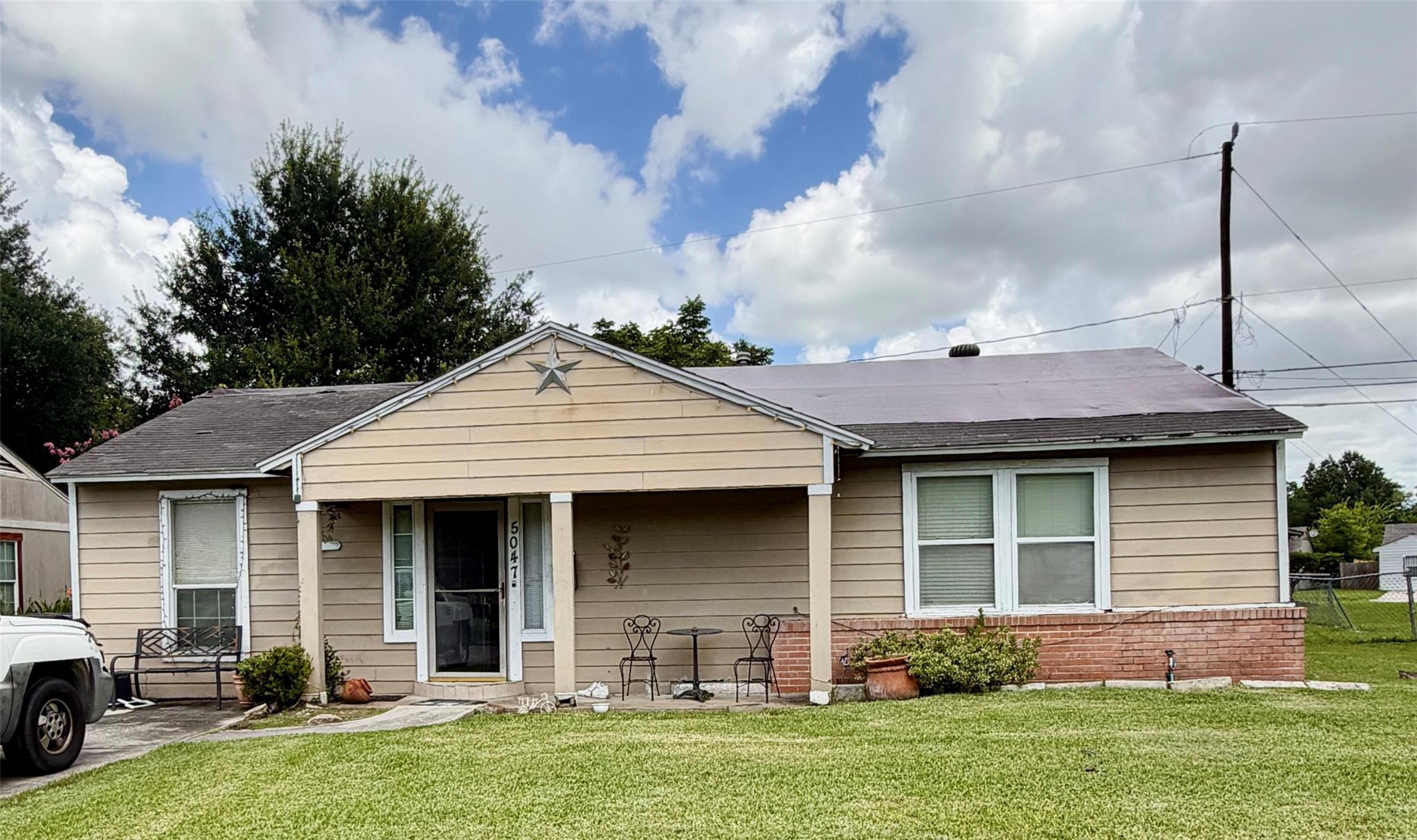 5047 Idaho Street, Houston TX 77021 Property Photo 1