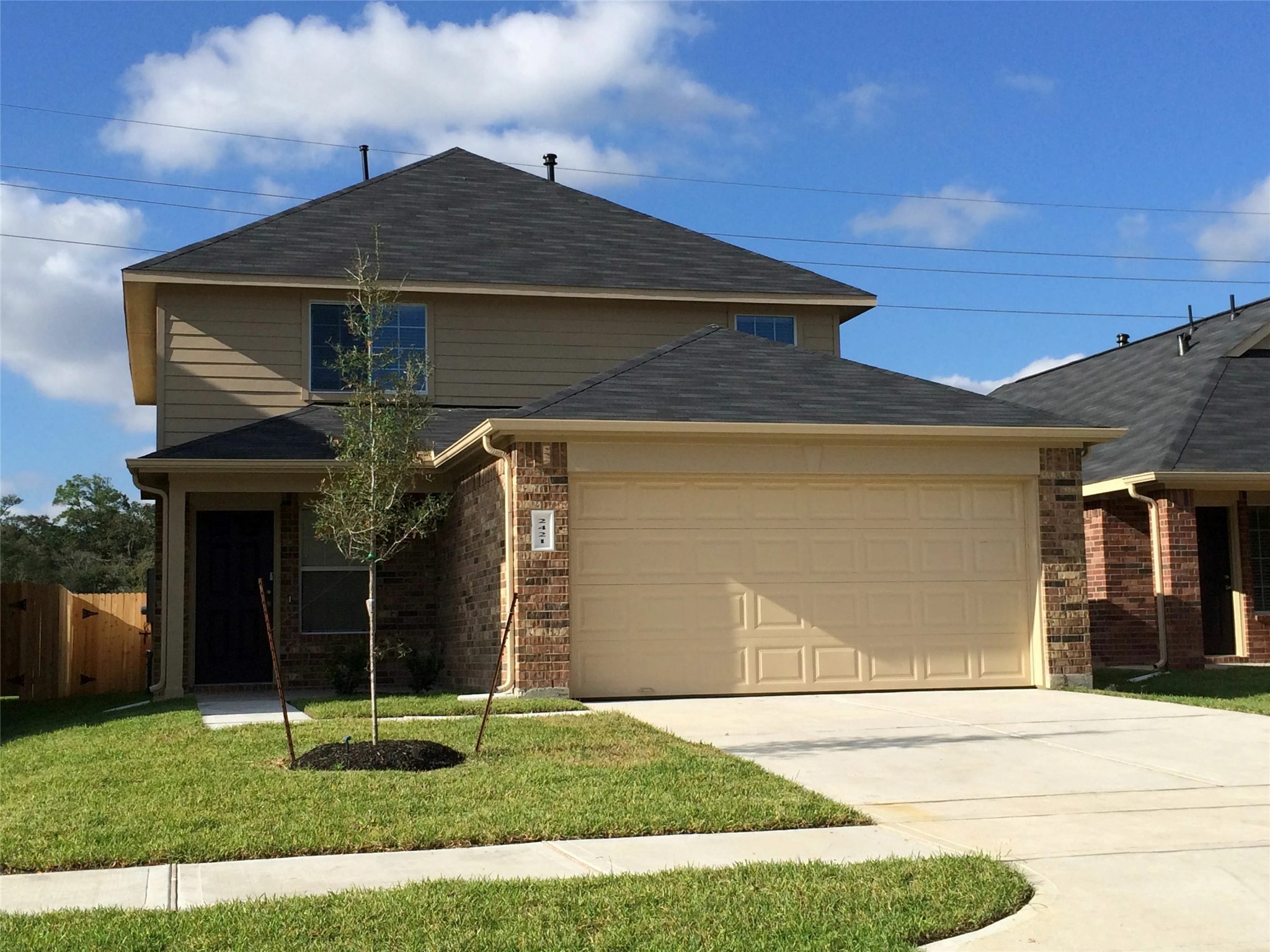 2421 W Werrington Way Property Photo 1