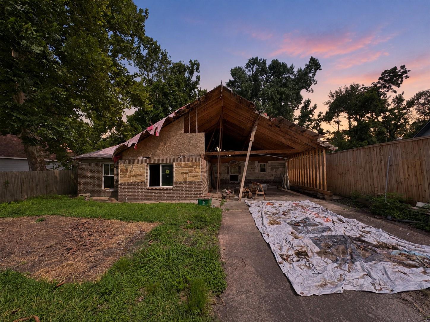 9318 Sherbourne Street, Houston Tx 77016 Property Photo 1