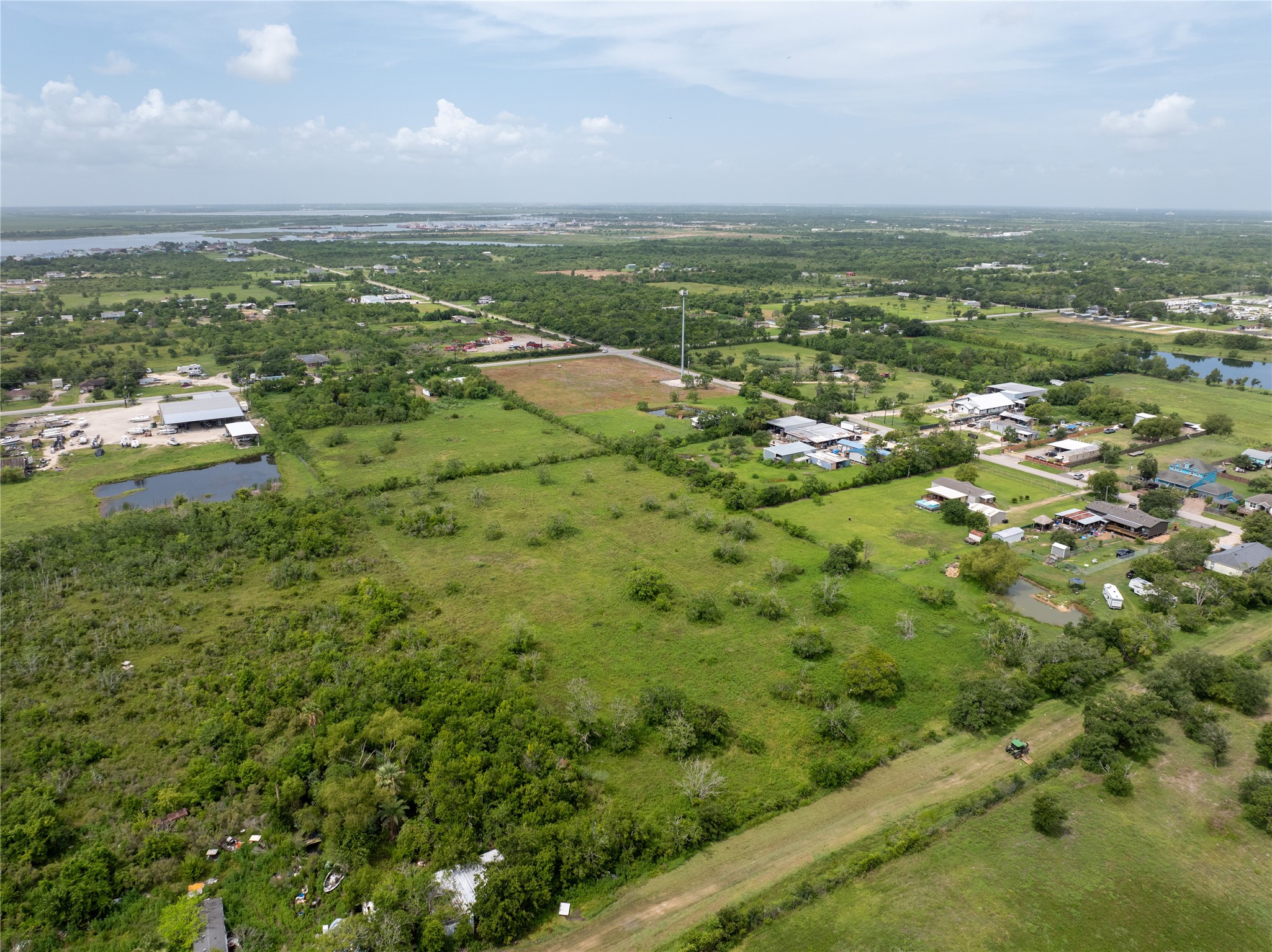 2454 Fm-517 Property Photo 6