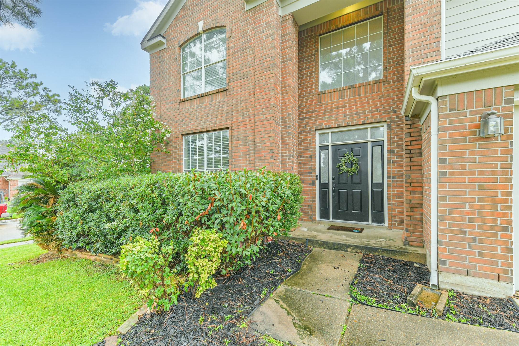 20422 Maple Meadows Court Property Photo 4