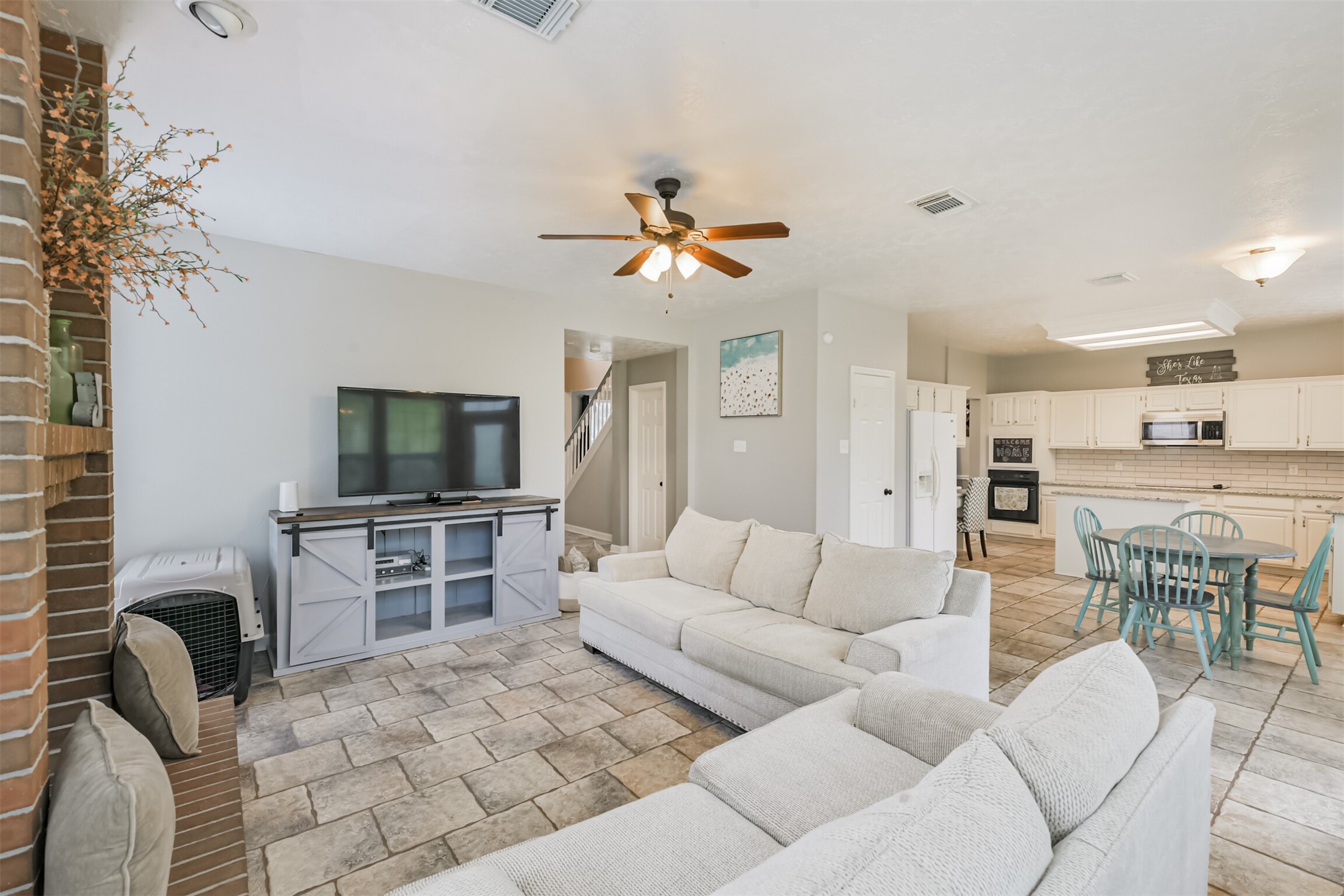 20422 Maple Meadows Court Property Photo 11