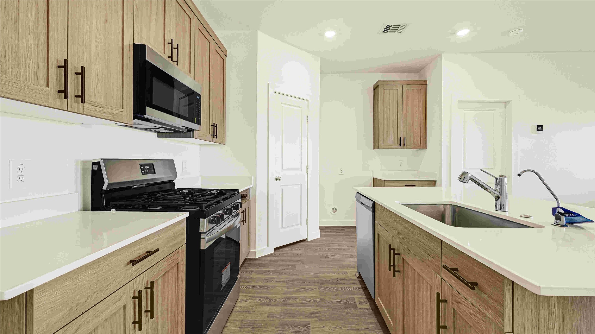 2618 Starry Sky Lane Property Photo 8