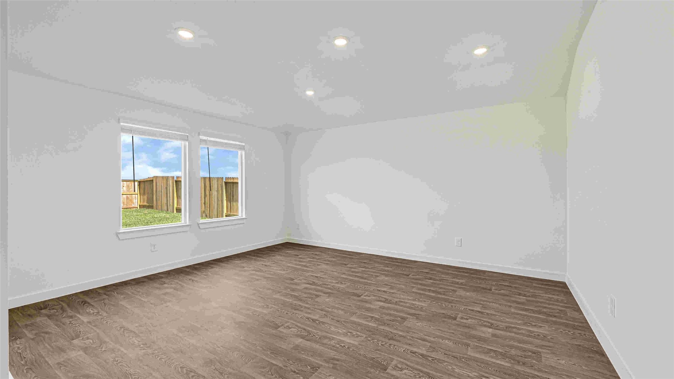 2618 Starry Sky Lane Property Photo 11