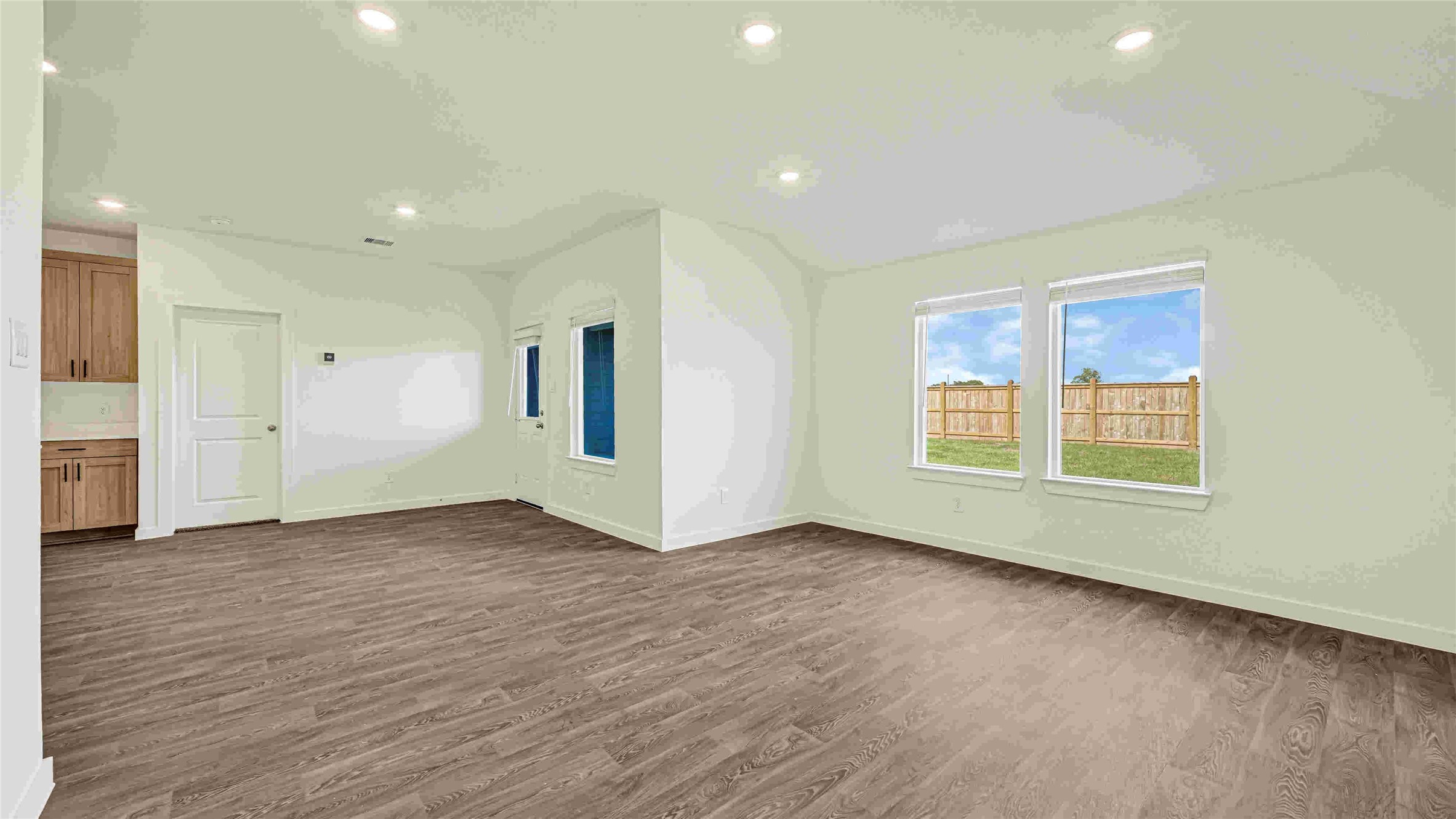 2618 Starry Sky Lane Property Photo 13