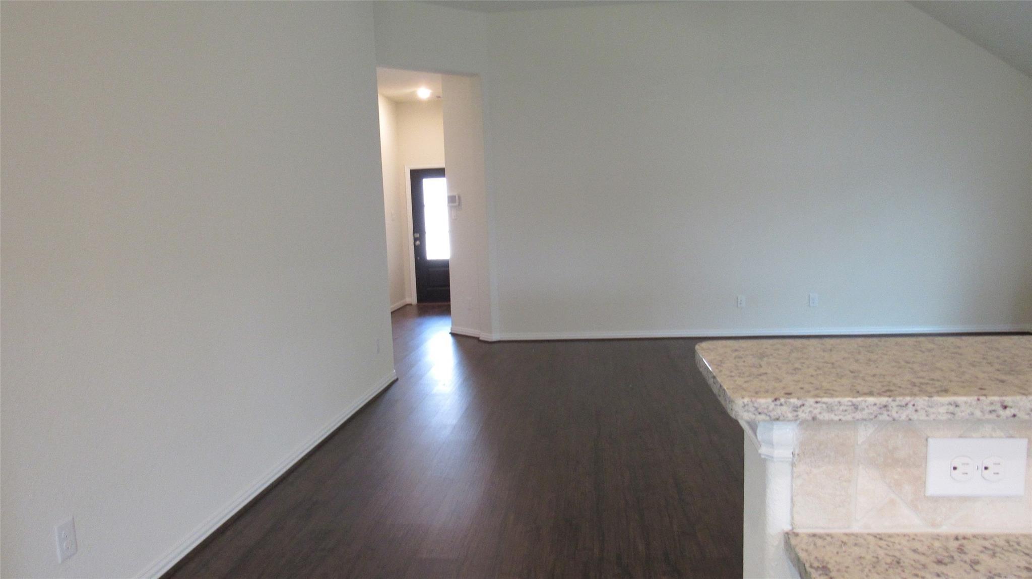 9007 Beacon Mill Drive Property Photo 11