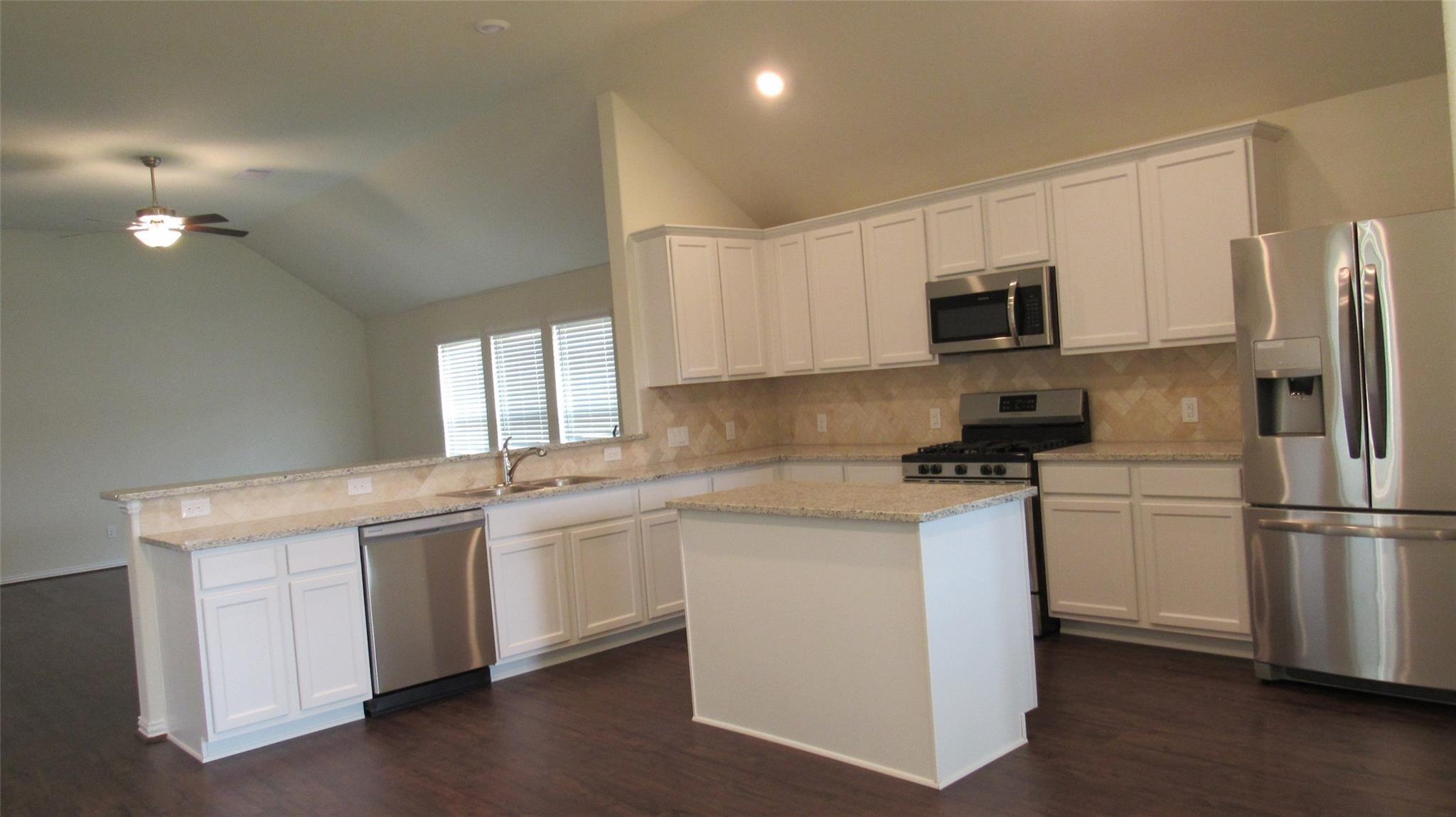 9007 Beacon Mill Drive Property Photo 17