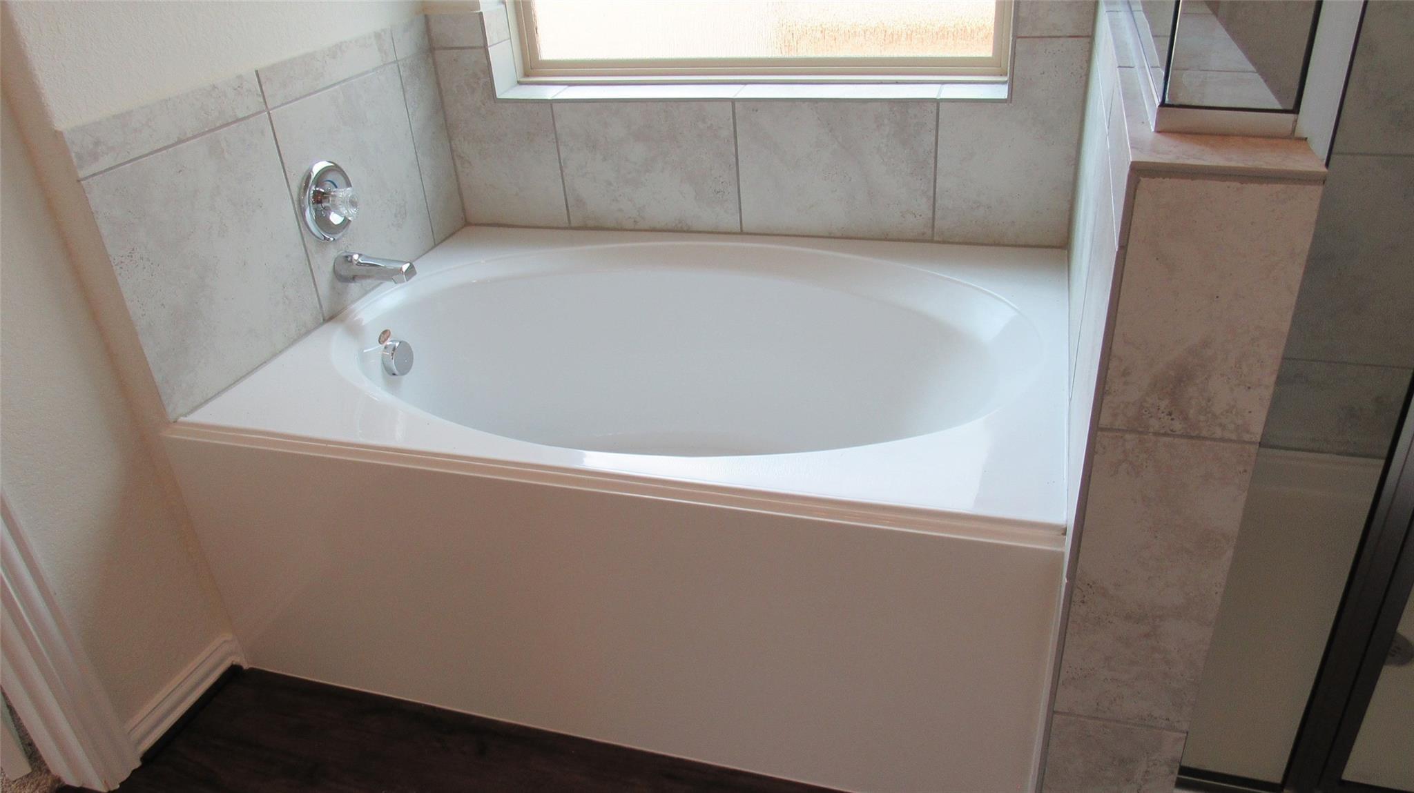 9007 Beacon Mill Drive Property Photo 30
