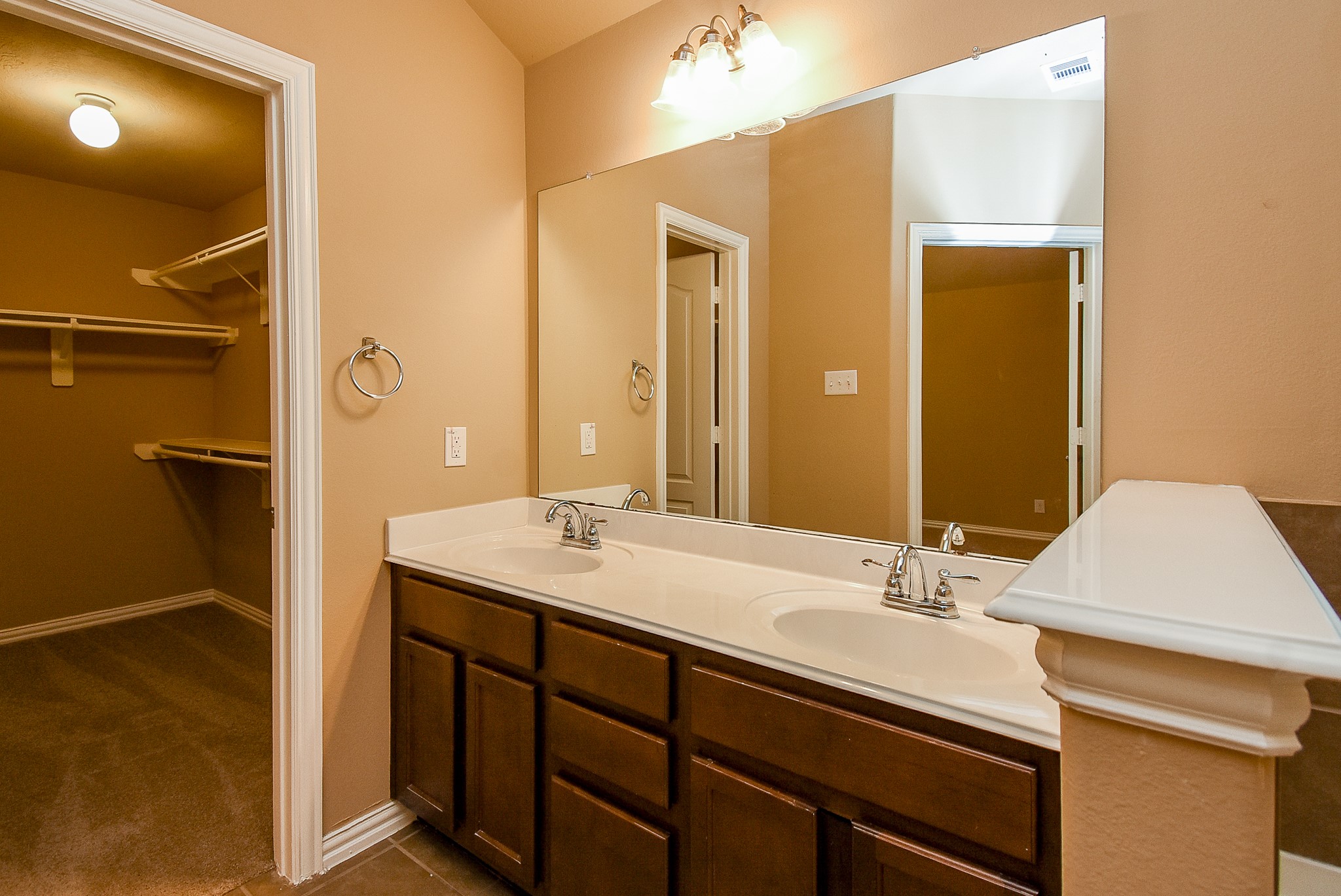 26923 Glacier Creek Drive Property Photo 11