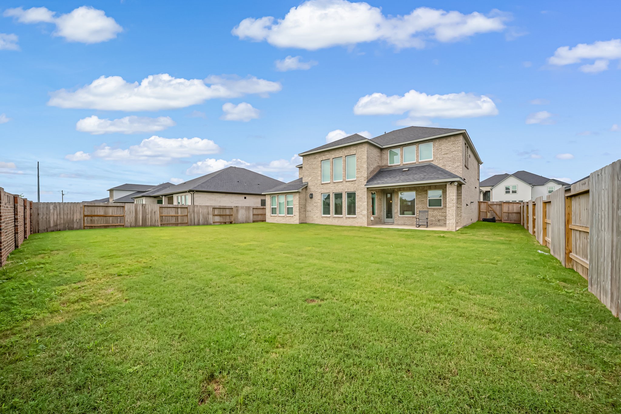 2116 Lila Sky Lane Property Photo 3