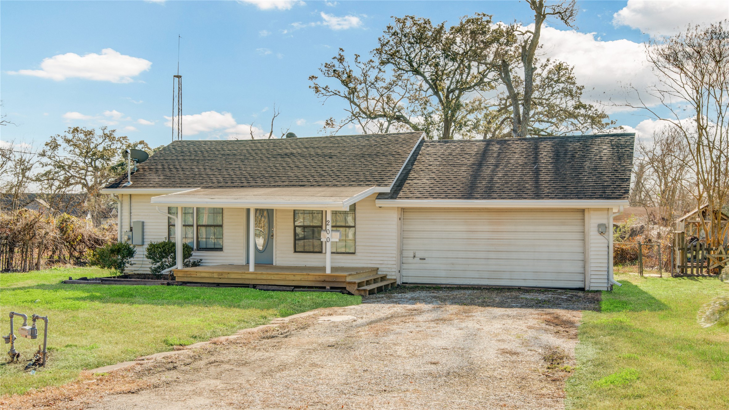 200 Riley Road Property Photo 3