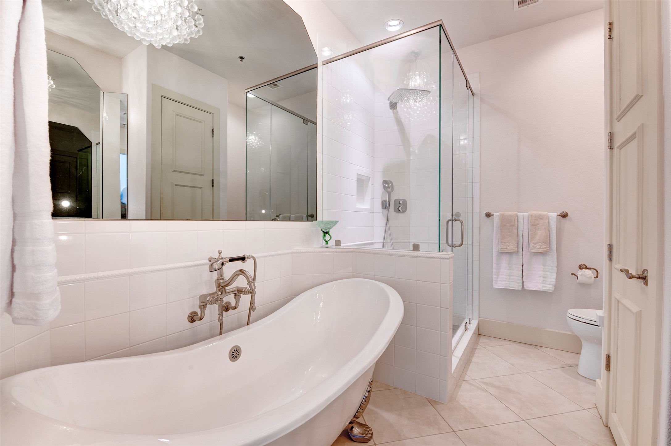 801 E Beach Drive Bc2808 Property Photo 10