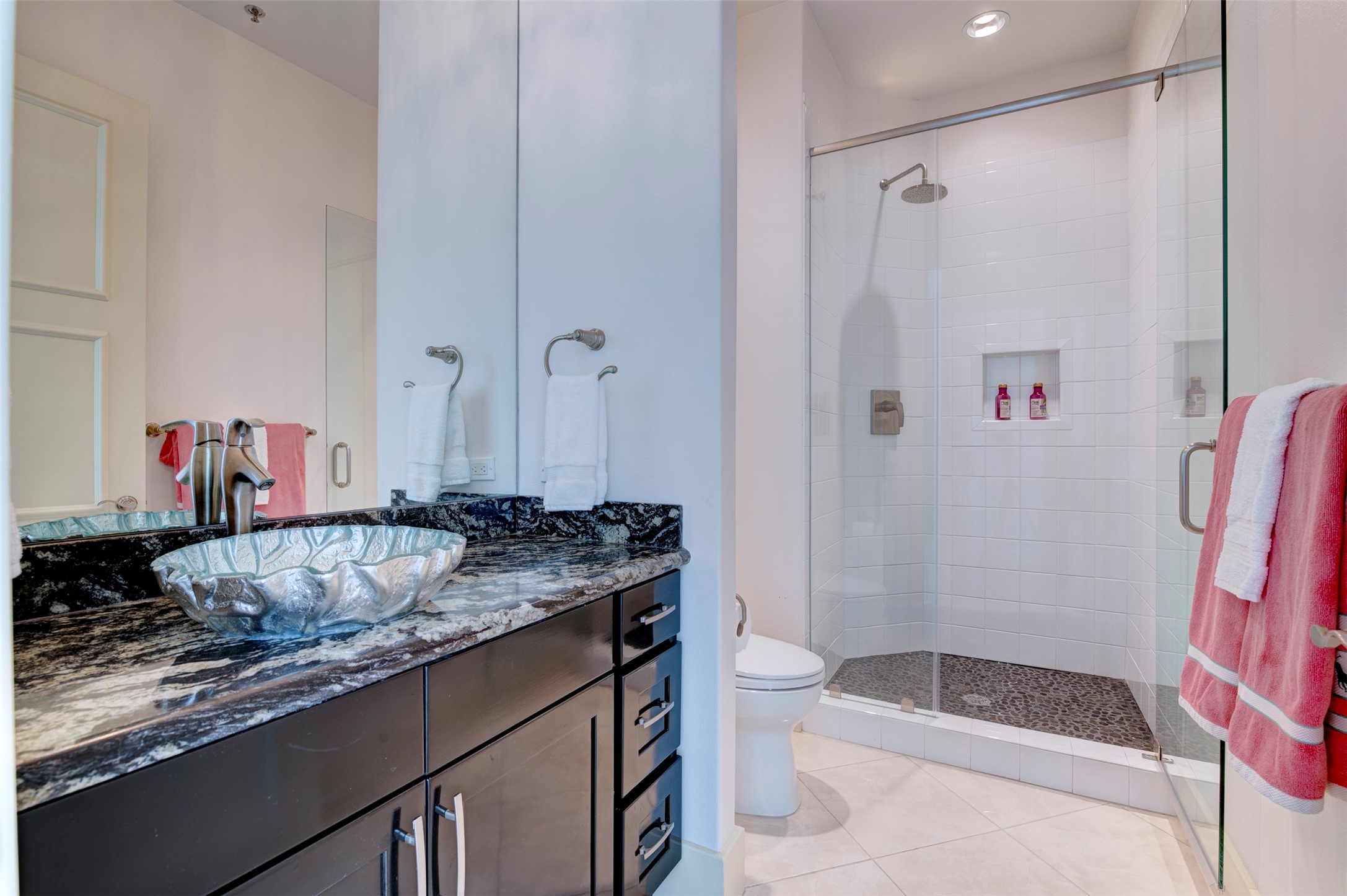 801 E Beach Drive Bc2808 Property Photo 20